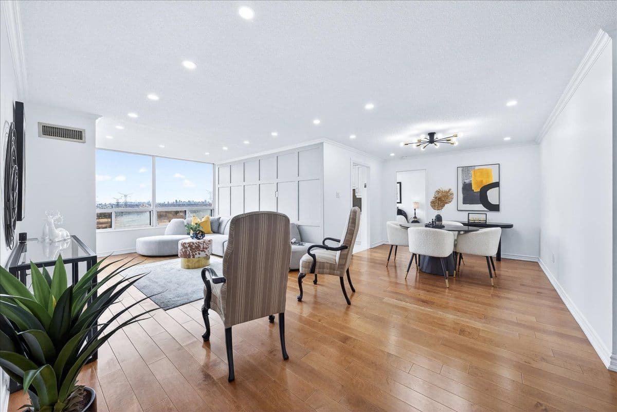 8501 Bayview Avenue 1501, Richmond Hill, ON L4B 3J7