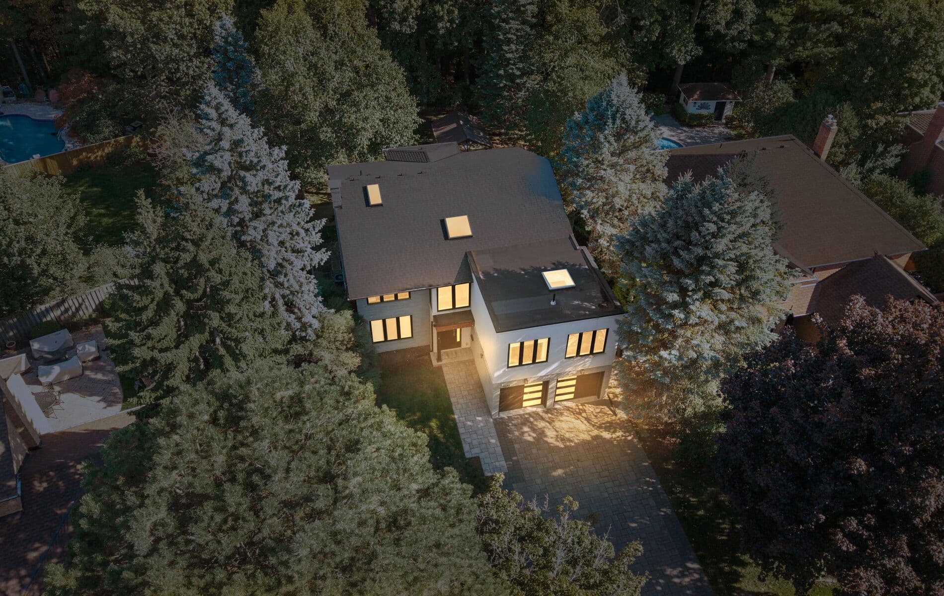 1670 Caverly Court, Mississauga, ON L5L 3L7