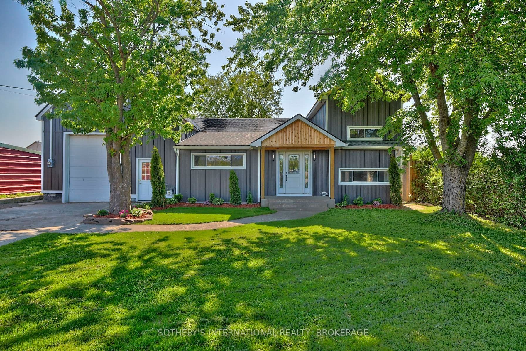 7186 Garner Road, Niagara Falls, ON L2H 0X7