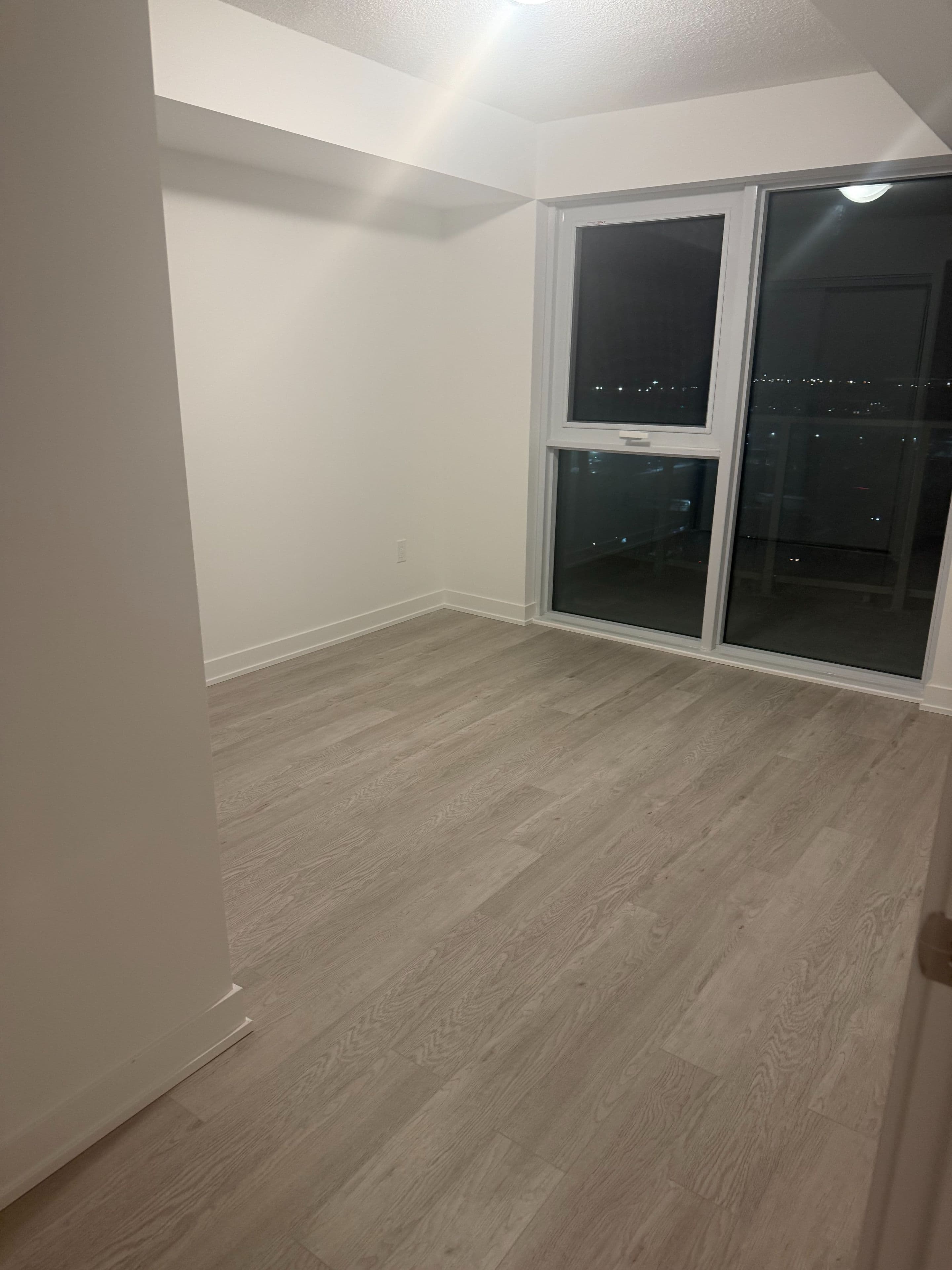 1010 Sandy Beach Road 1306, Pickering, ON L1W 0C7