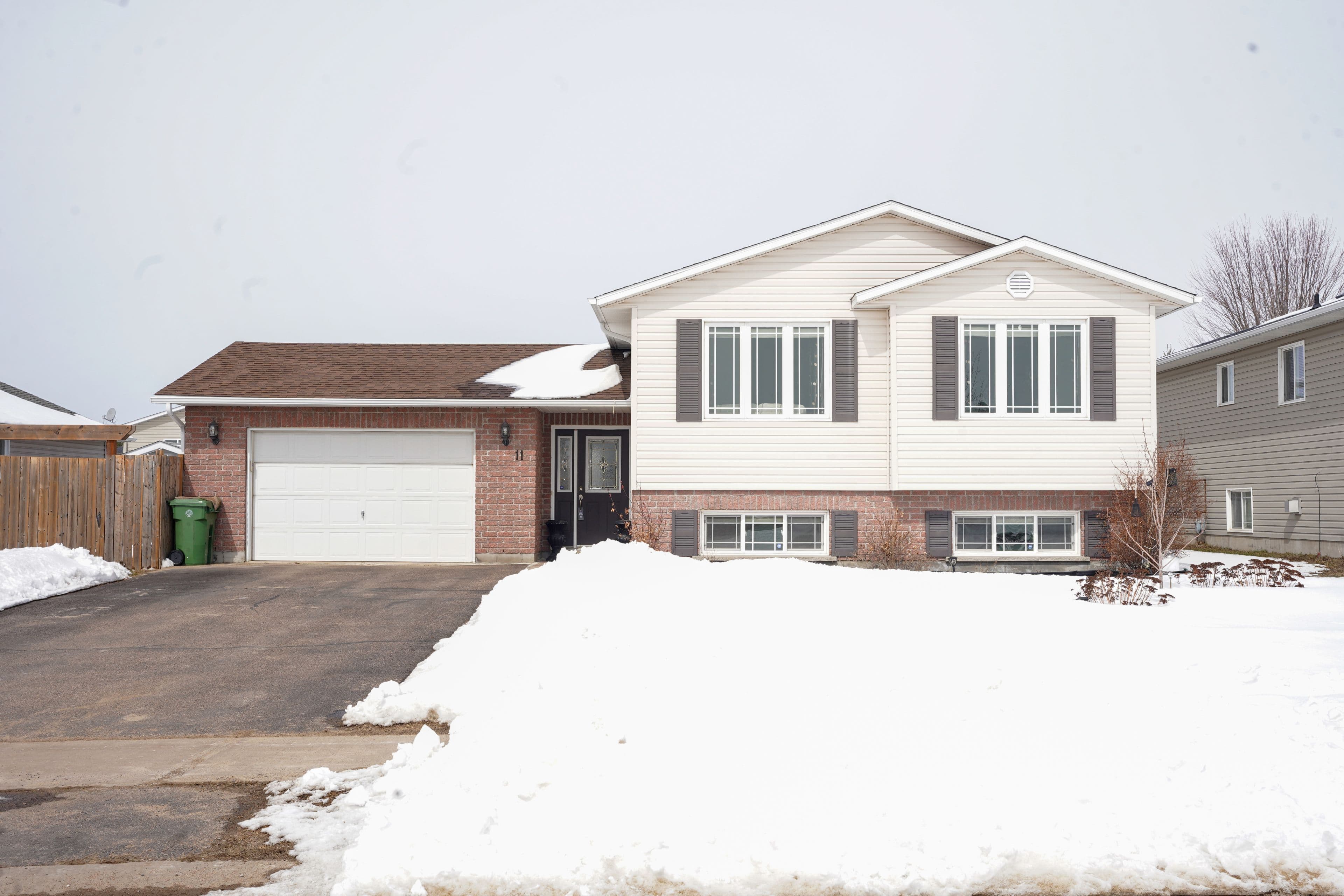 11 Morning Star Street, Petawawa, ON K8H 0A1