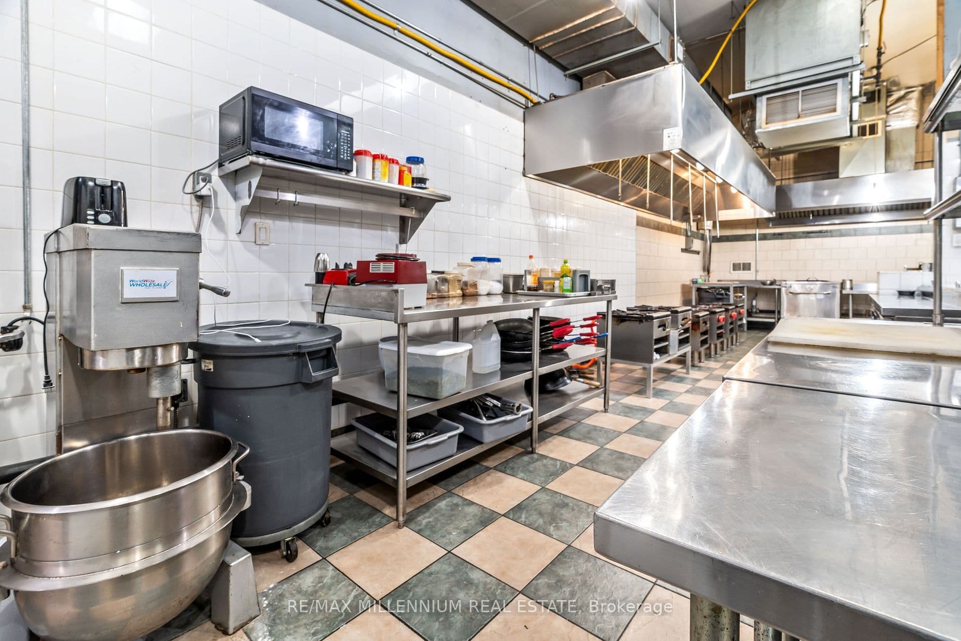 104 Cannon Street E, Hamilton, ON L8L 2A3