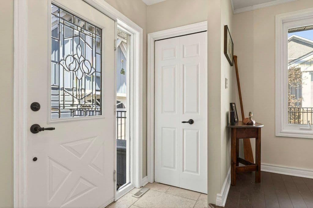 2119 Paisley Avenue, Burlington, ON L7R 1W1