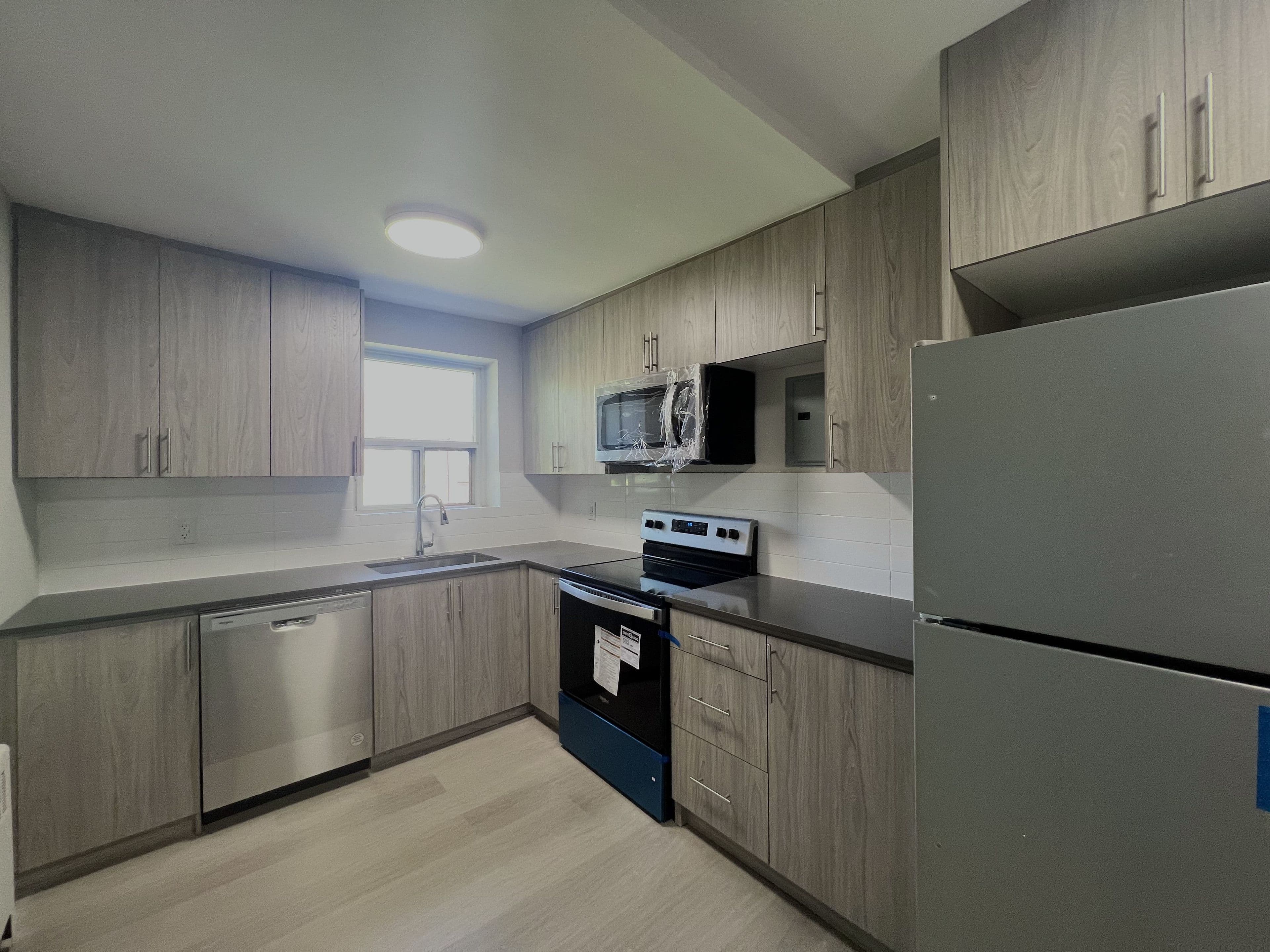 290 The Kingsway N/A 000c, Toronto W08, ON M9A 3V1