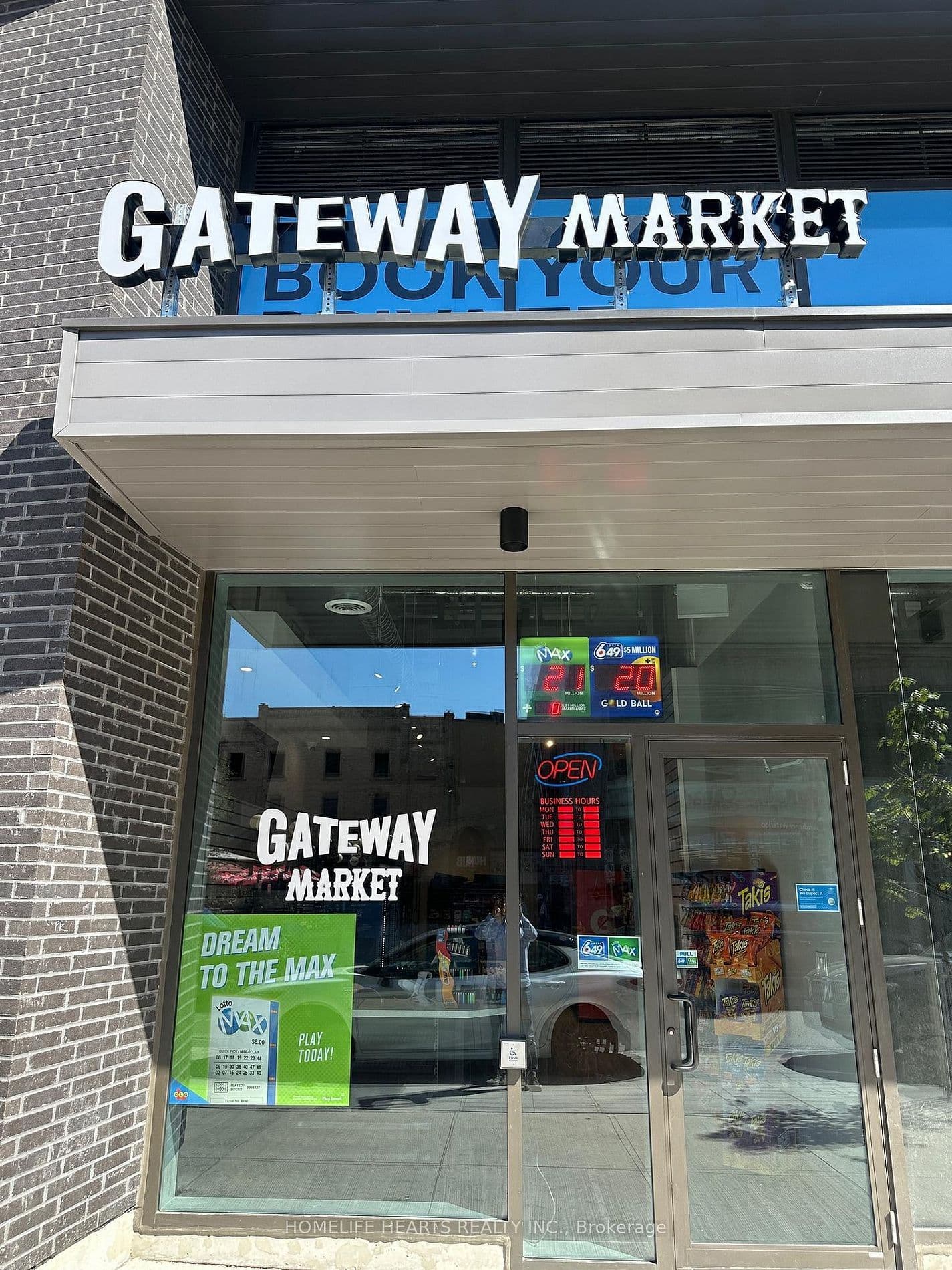 120 King Street 3, Kitchener, ON N2G 1A6