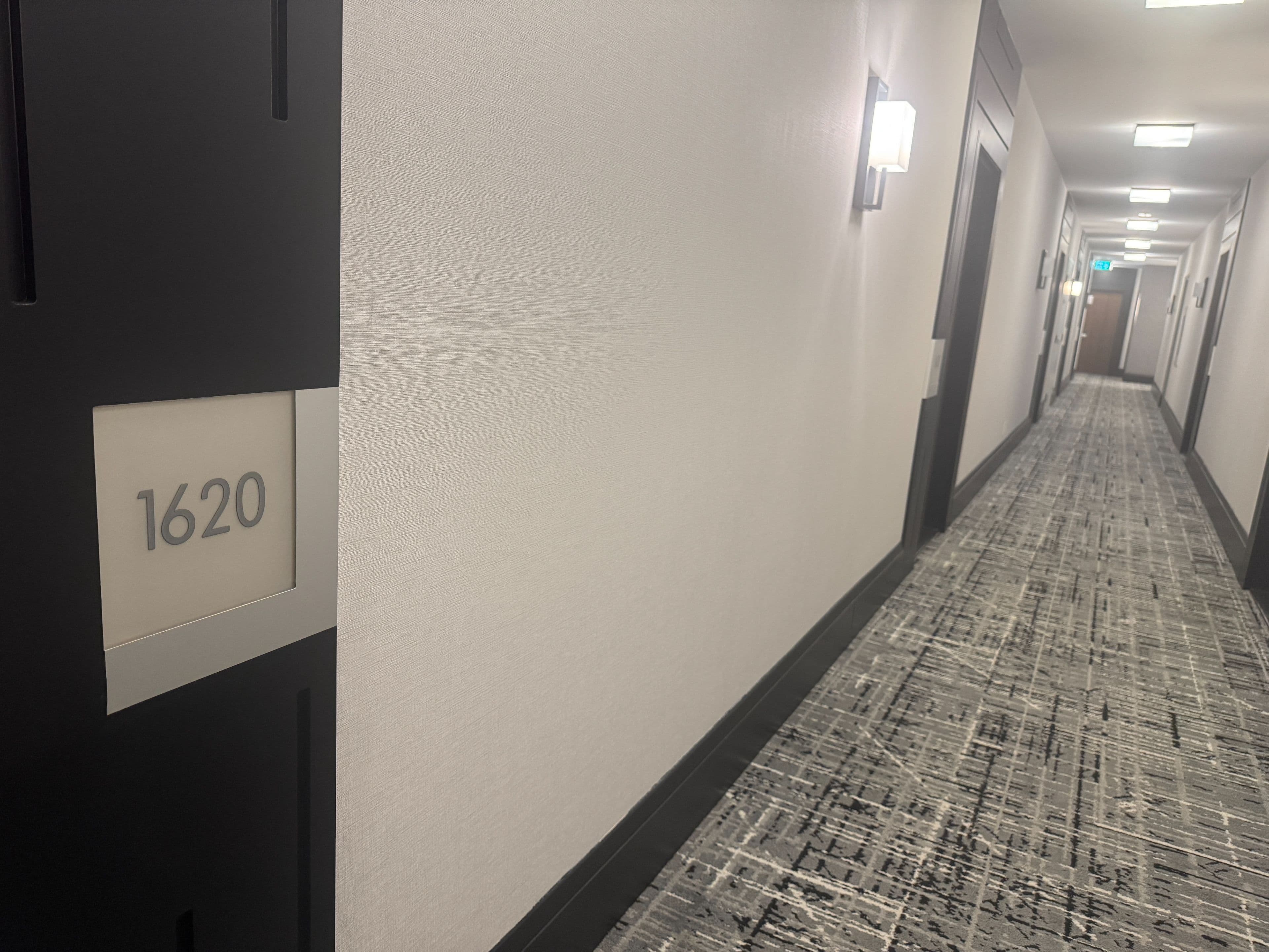 111 Elizabeth Street 1620, Toronto C01, ON M5G 1P7