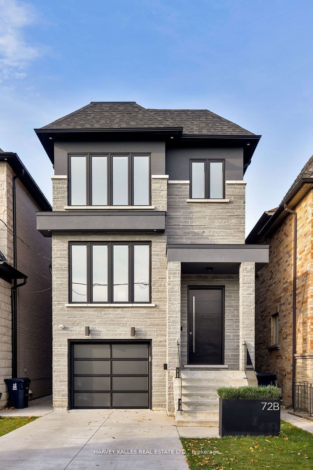 72B Renfield Street, Toronto W04, ON M6M 4V7