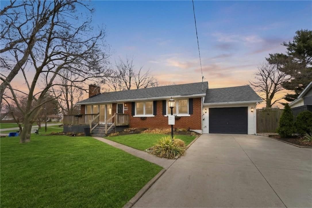 40 Nickerson Avenue, St. Catharines, ON L2N 3M4