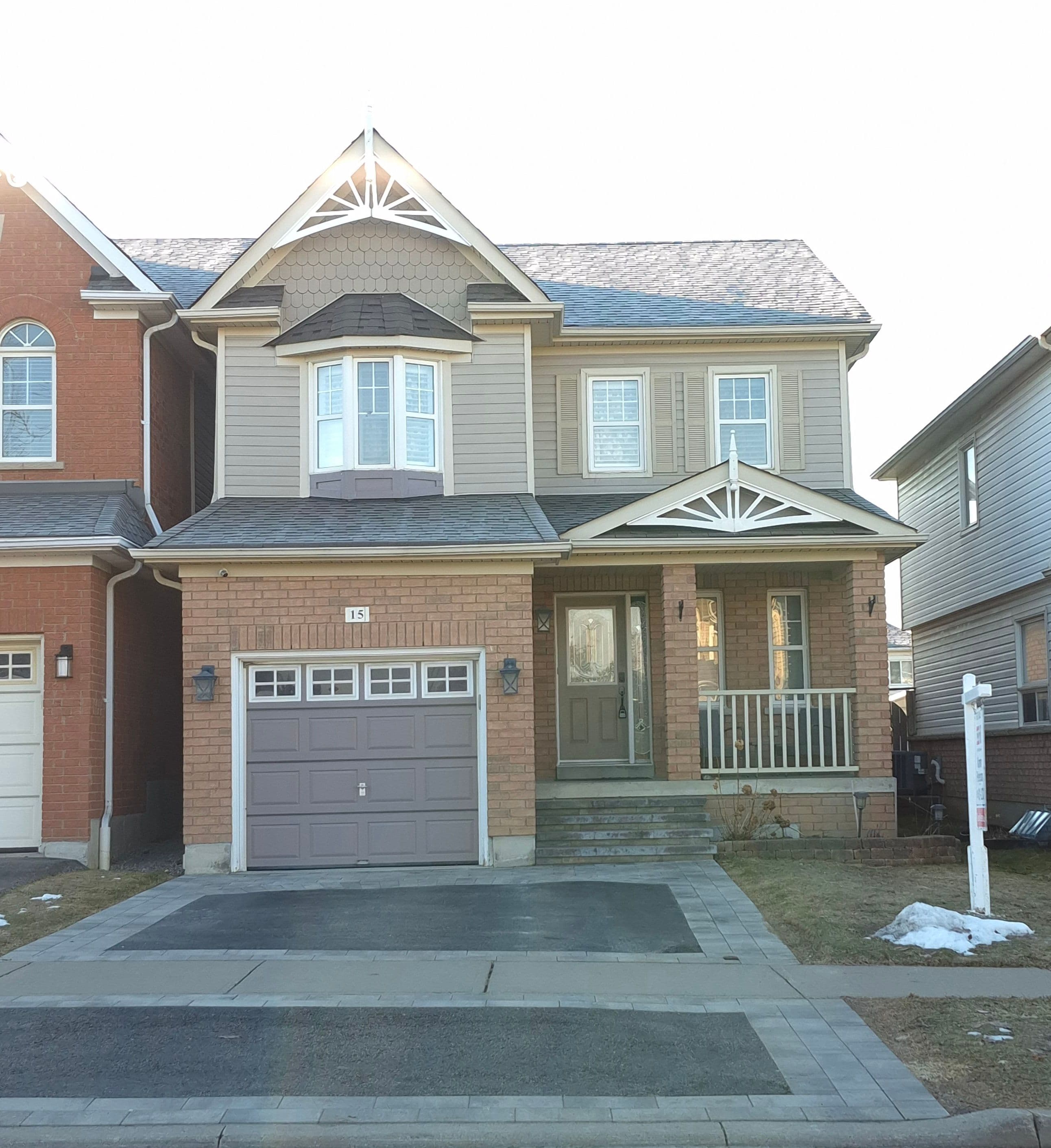 15 Brownridge Place, Whitby, ON L1P 1W3