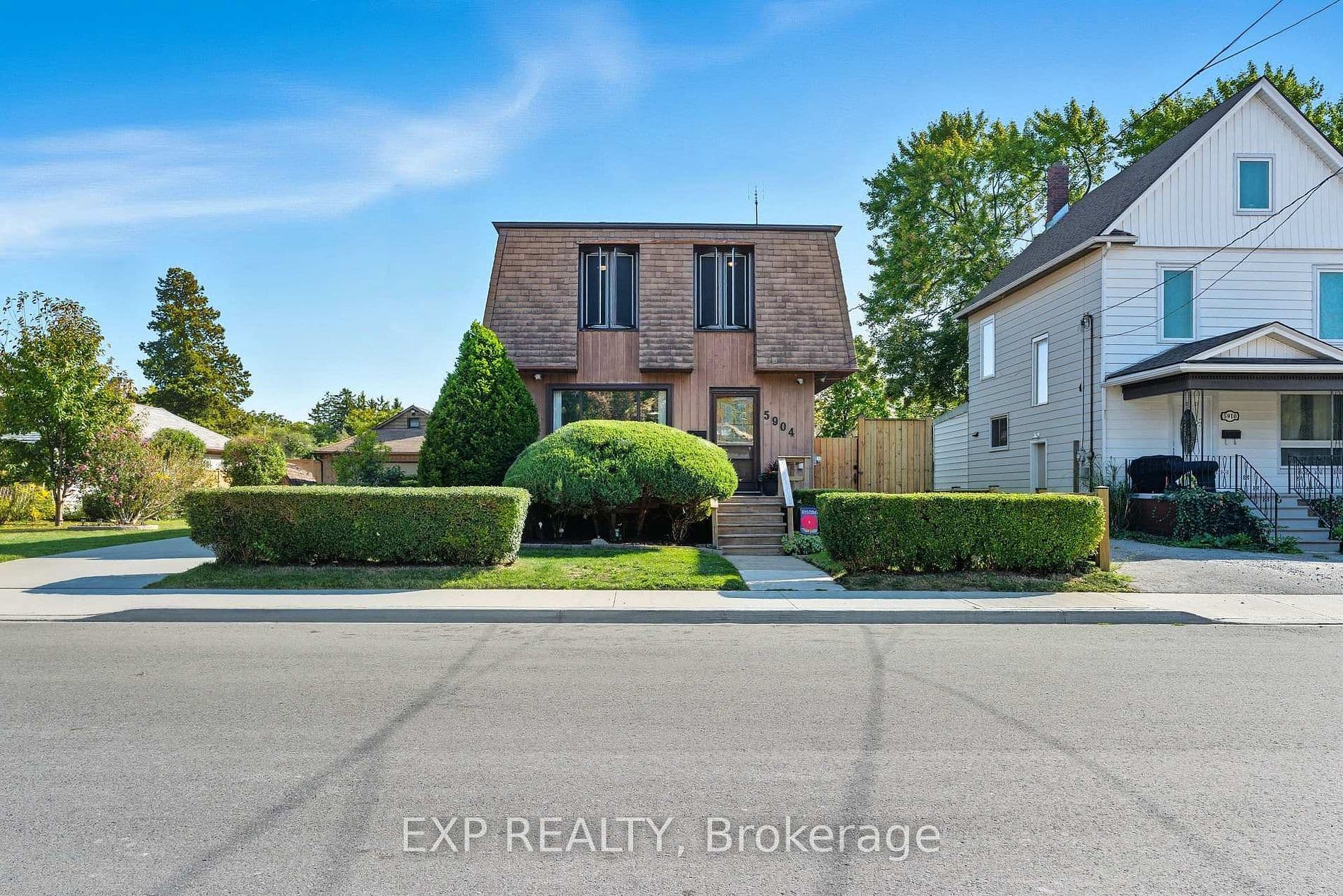 5904 Prospect Street, Niagara Falls, ON L2G 1G8