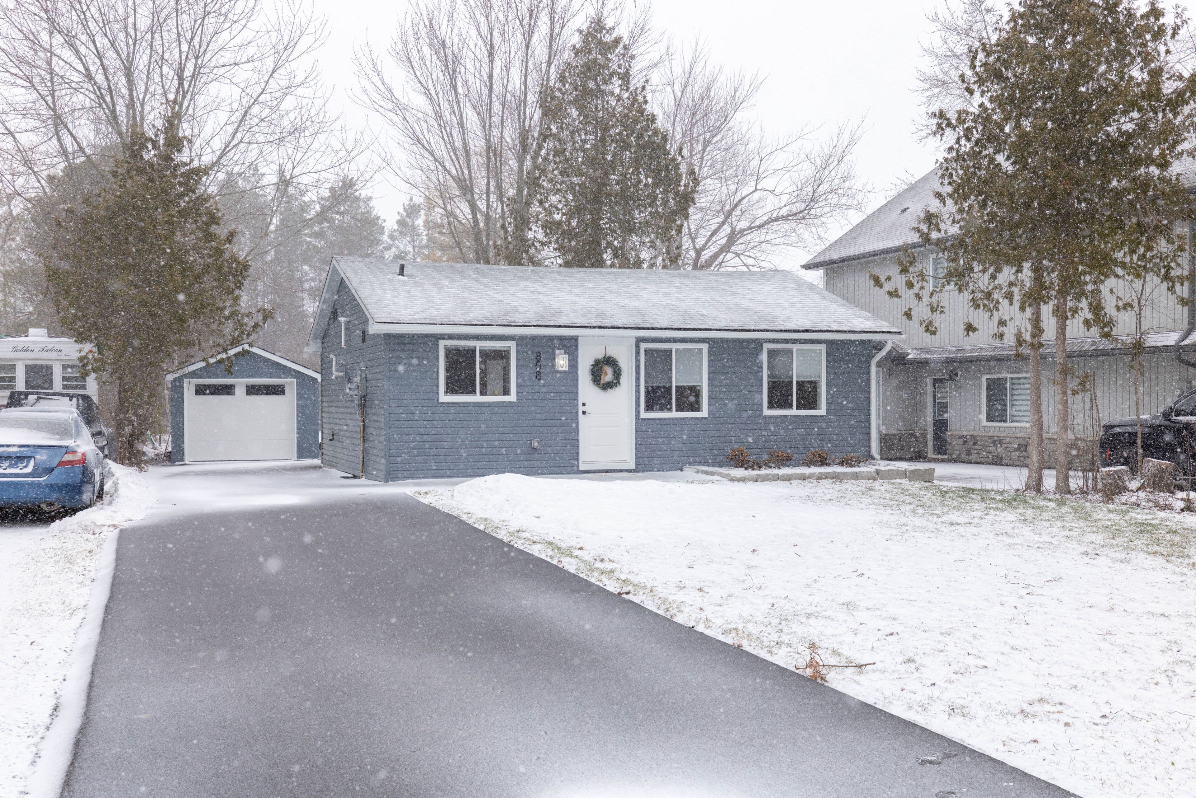 808 Montsell Avenue, Georgina, ON L0E 1S0