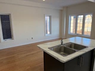 1113 Skyridge Boulevard, Pickering, ON L1X 2R2