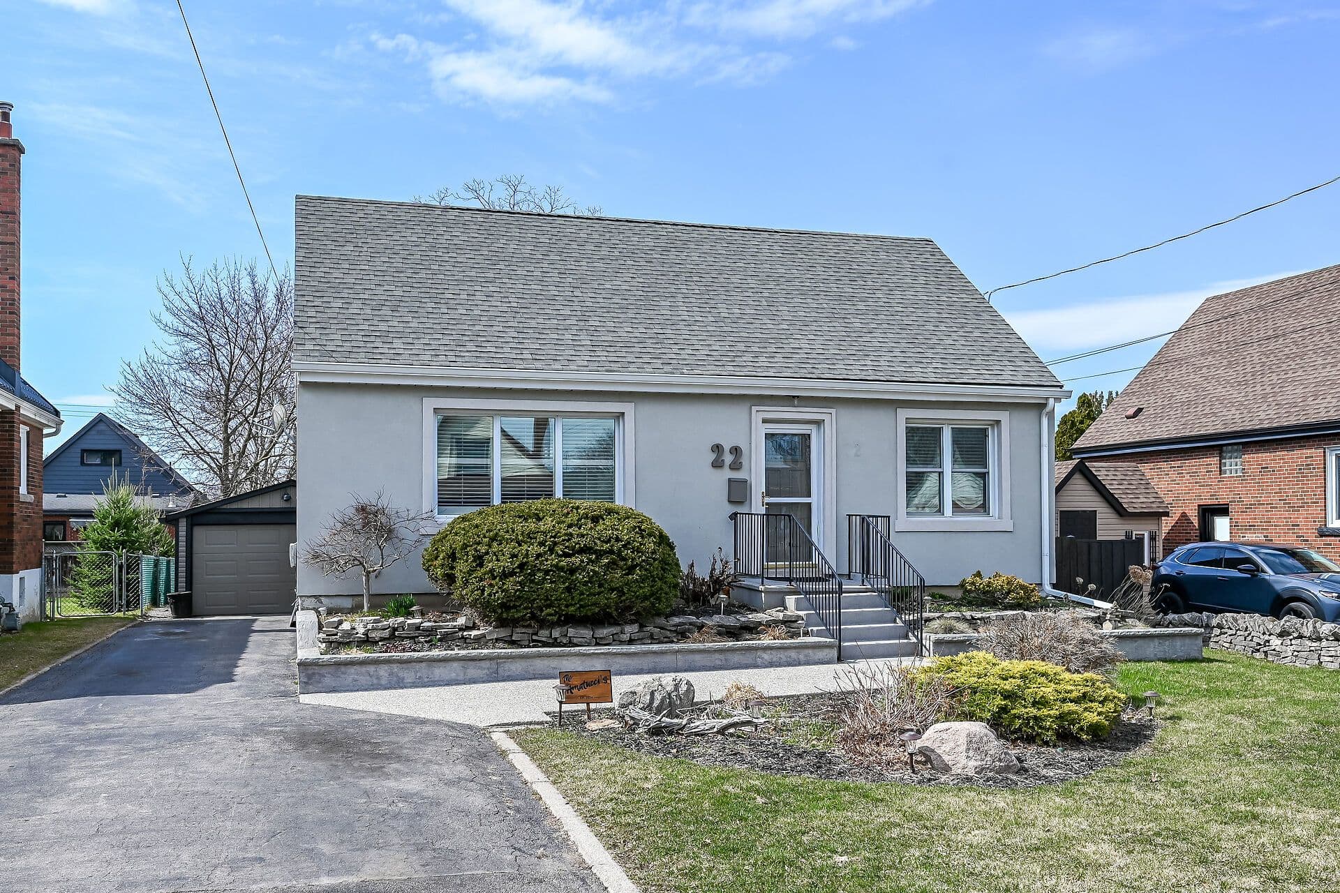 22 Marion Place, Hamilton, ON L8G 1R7