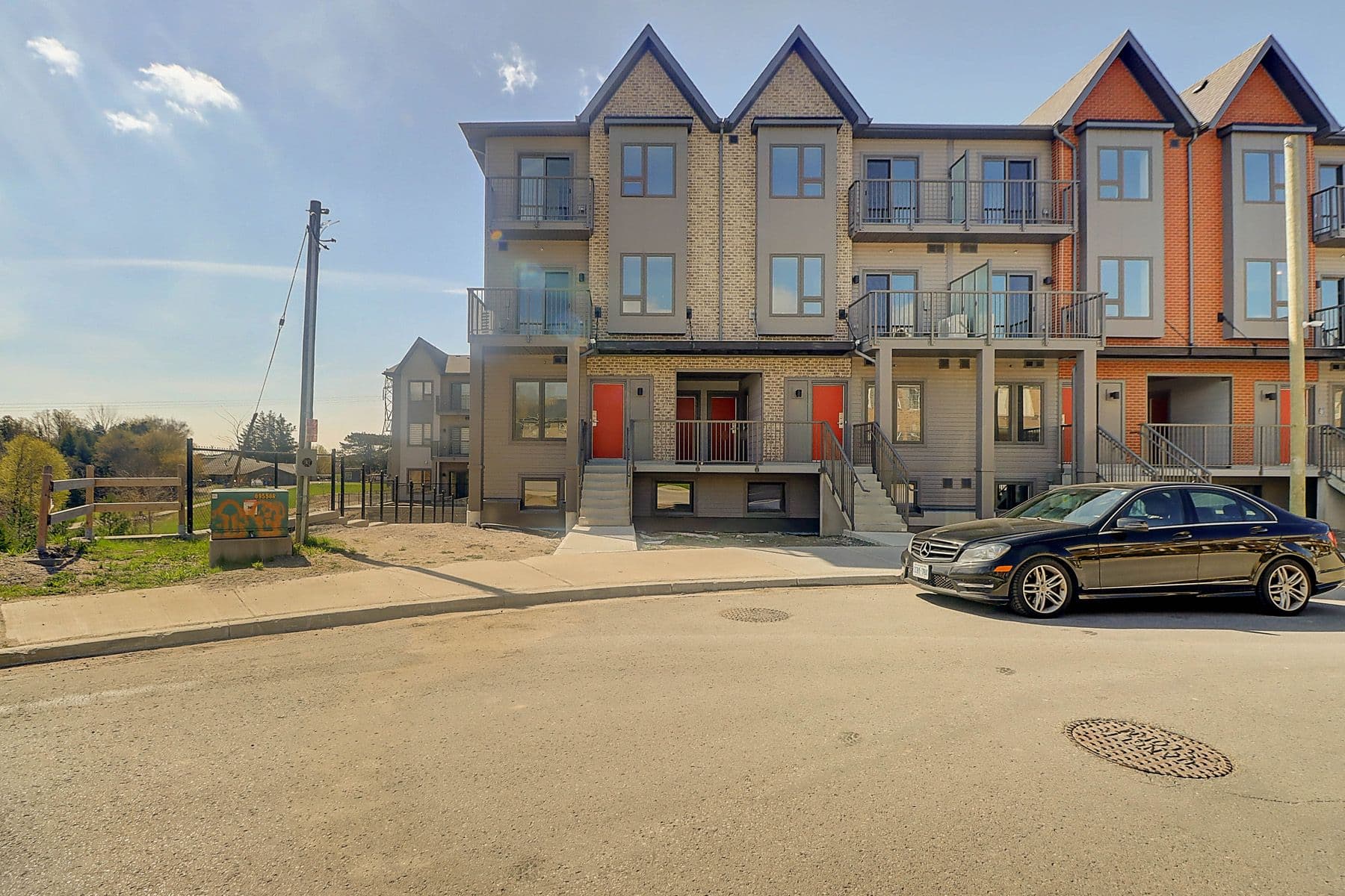 2635 William Jackson Drive 1309, Pickering, ON L1X 0L6