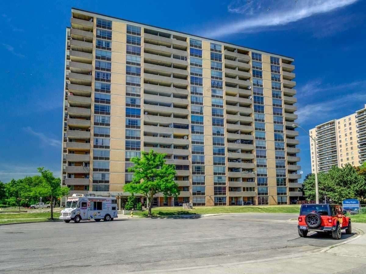 40 Panorama Court 601, Toronto W10, ON M9V 4M1