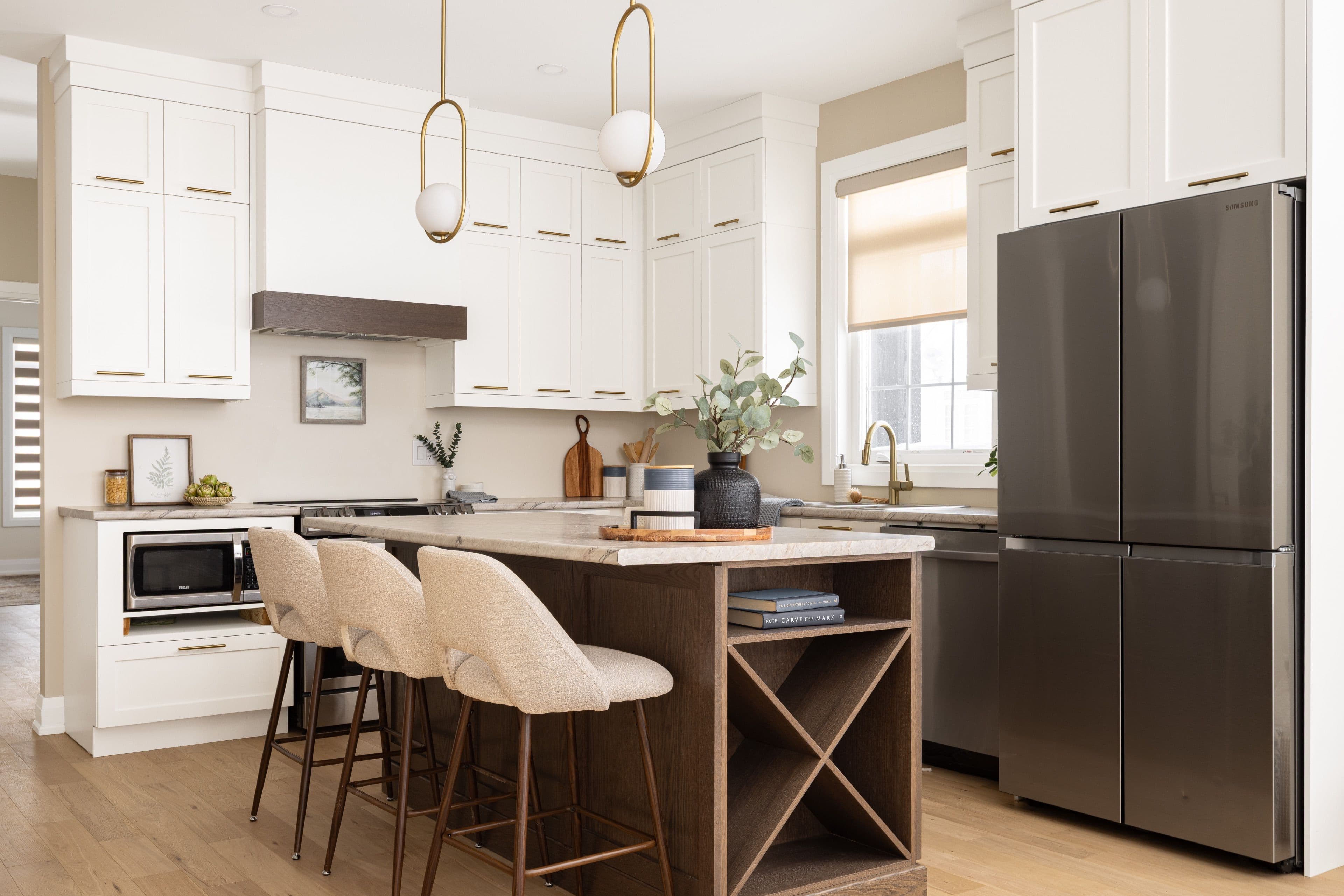 2 Leeds Court, Bracebridge, ON P1L 0B7