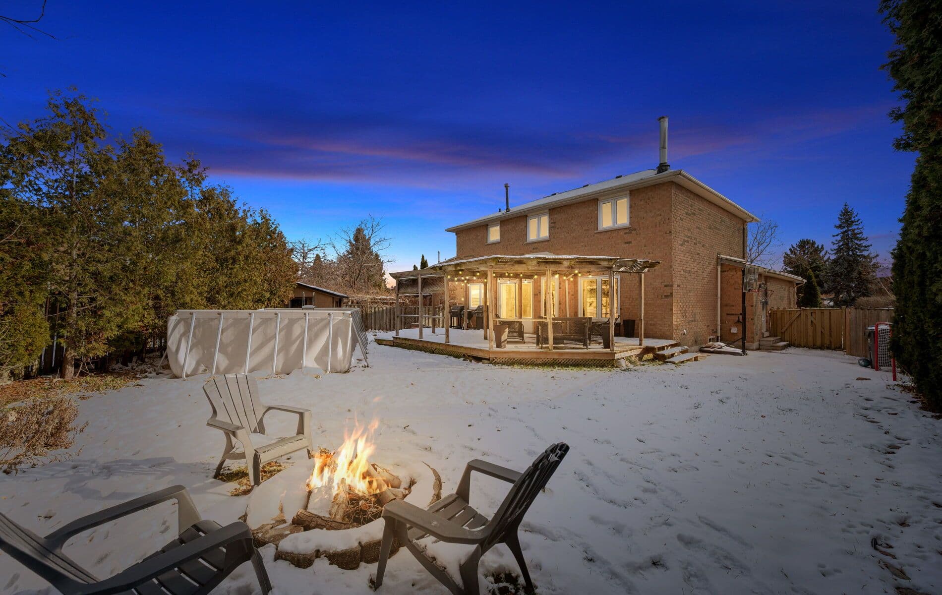 16 Cox Crescent, Brampton, ON L6X 3H1