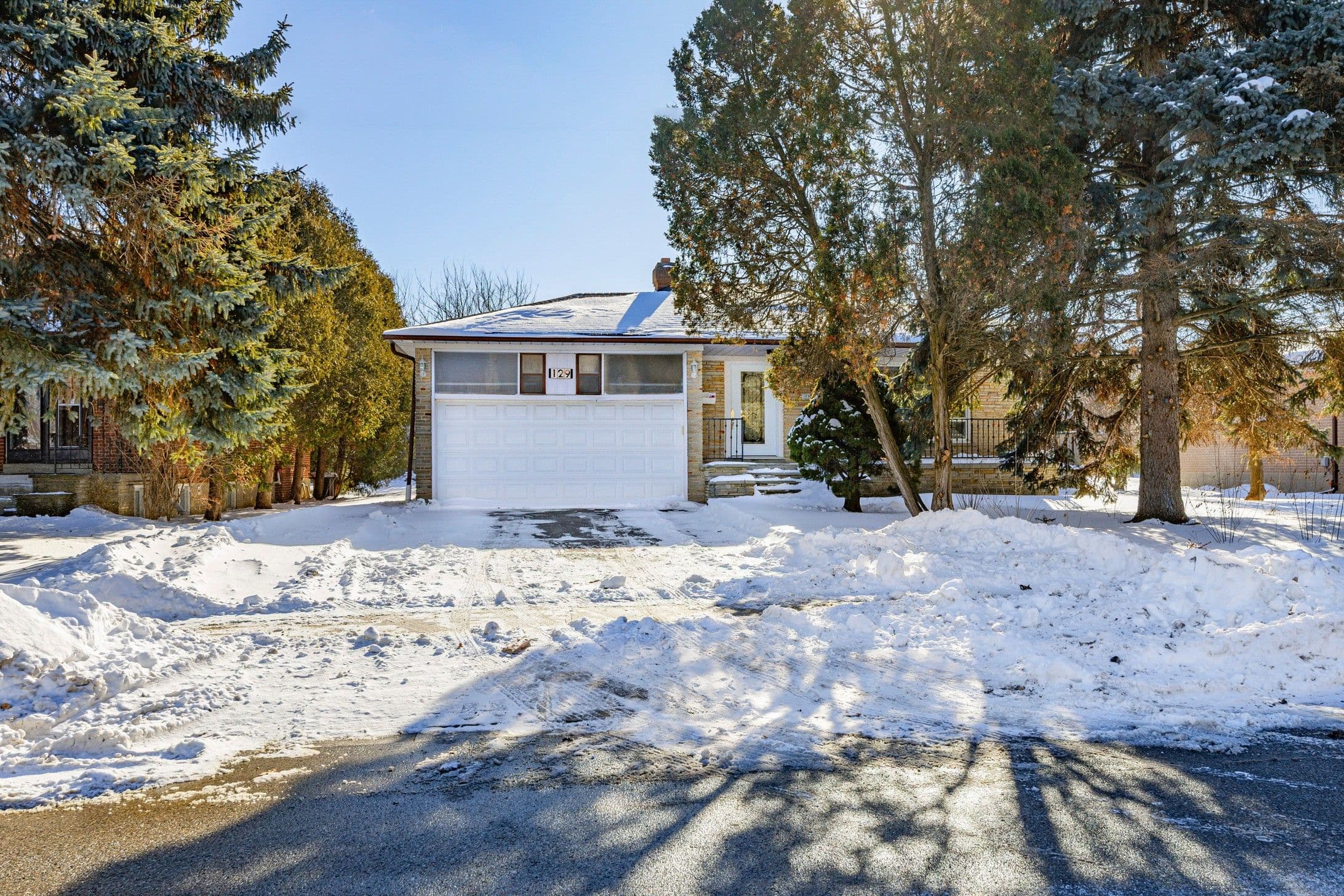 129 Crestwood Road Basement, Vaughan, ON L4J 1A7