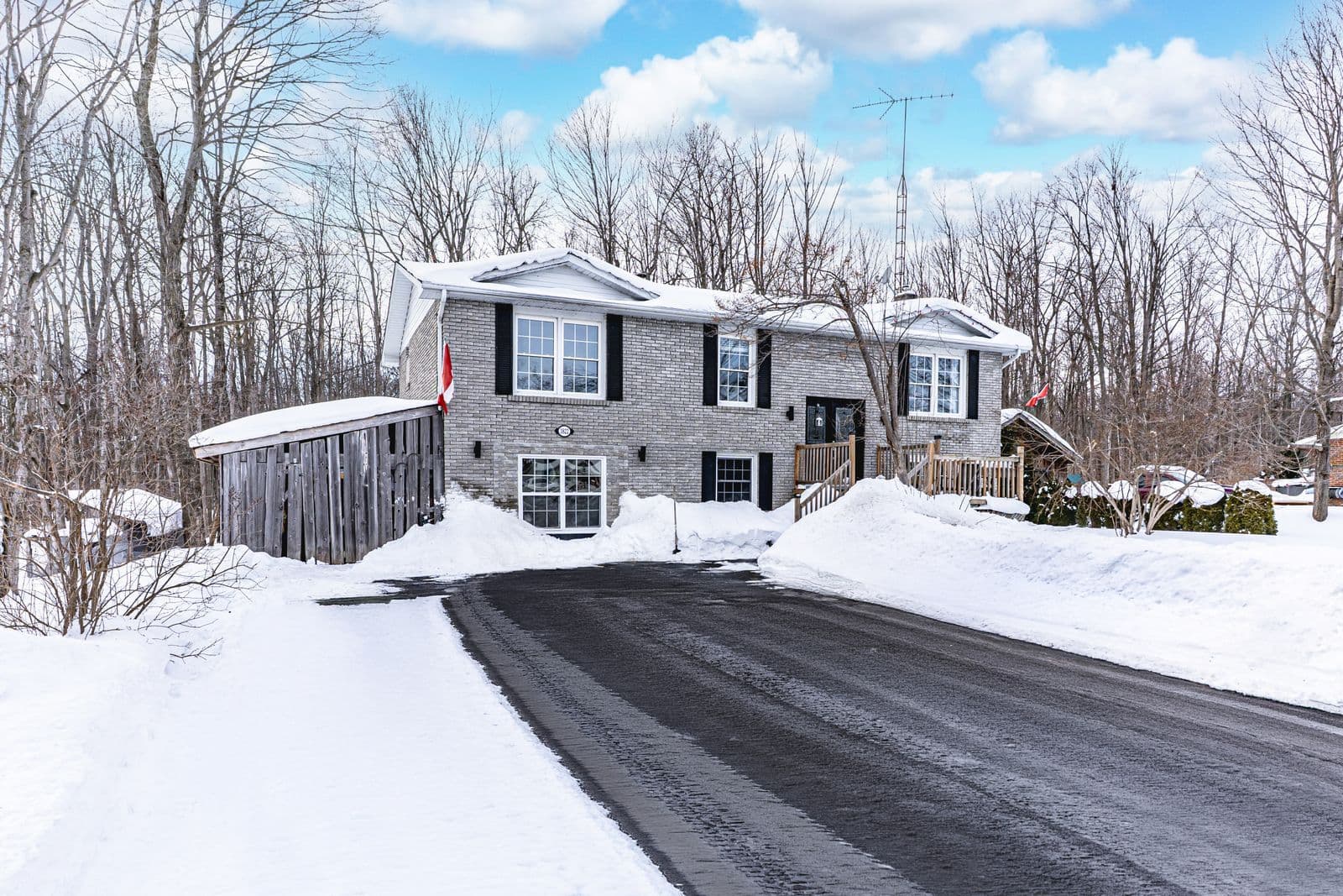 3822 West Street, Innisfil, ON L9S 2L8