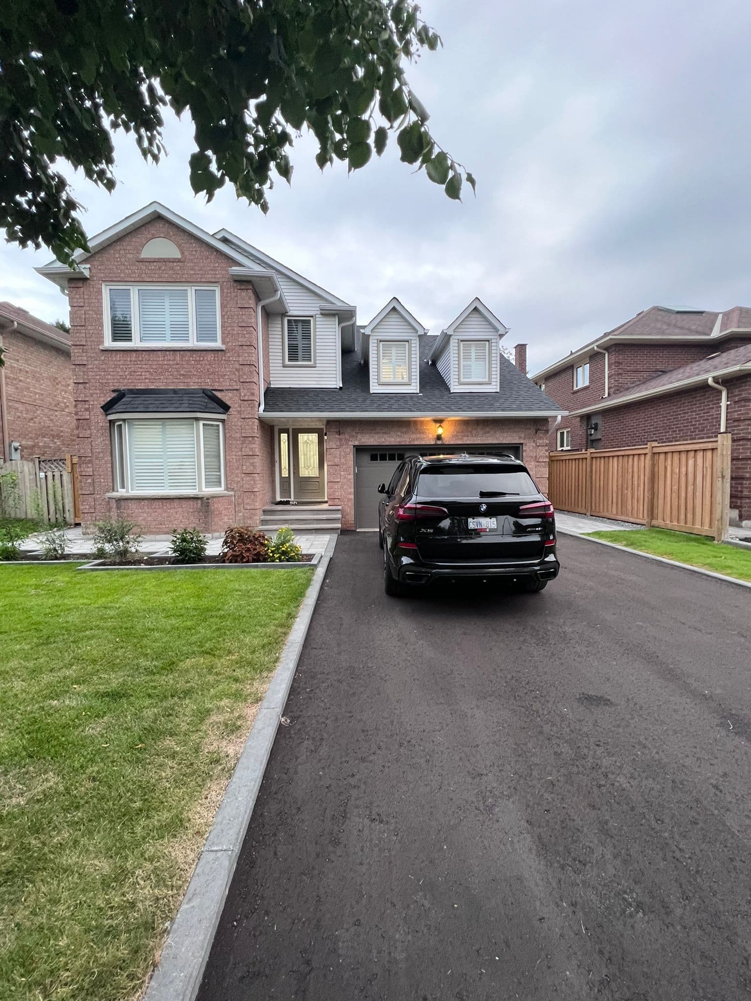 11 Simonds Drive, Ajax, ON L1S 4X3