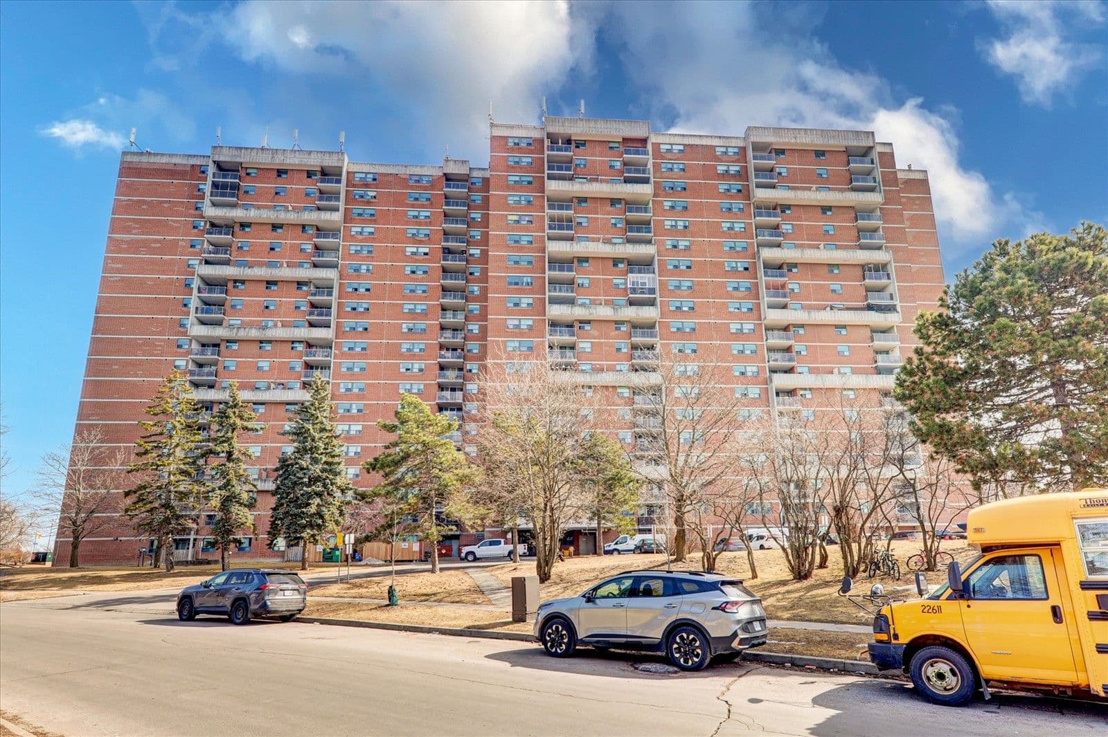 100 Wingarden Court 1414, Toronto E11, ON M1B 2P4