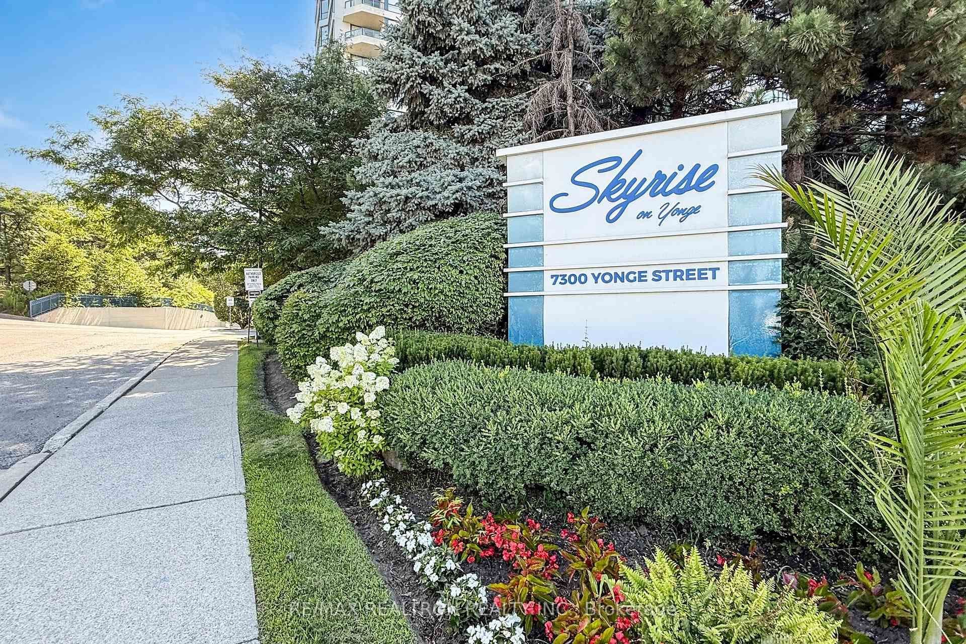 7300 Yonge Street 311, Vaughan, ON L4J 7Y5