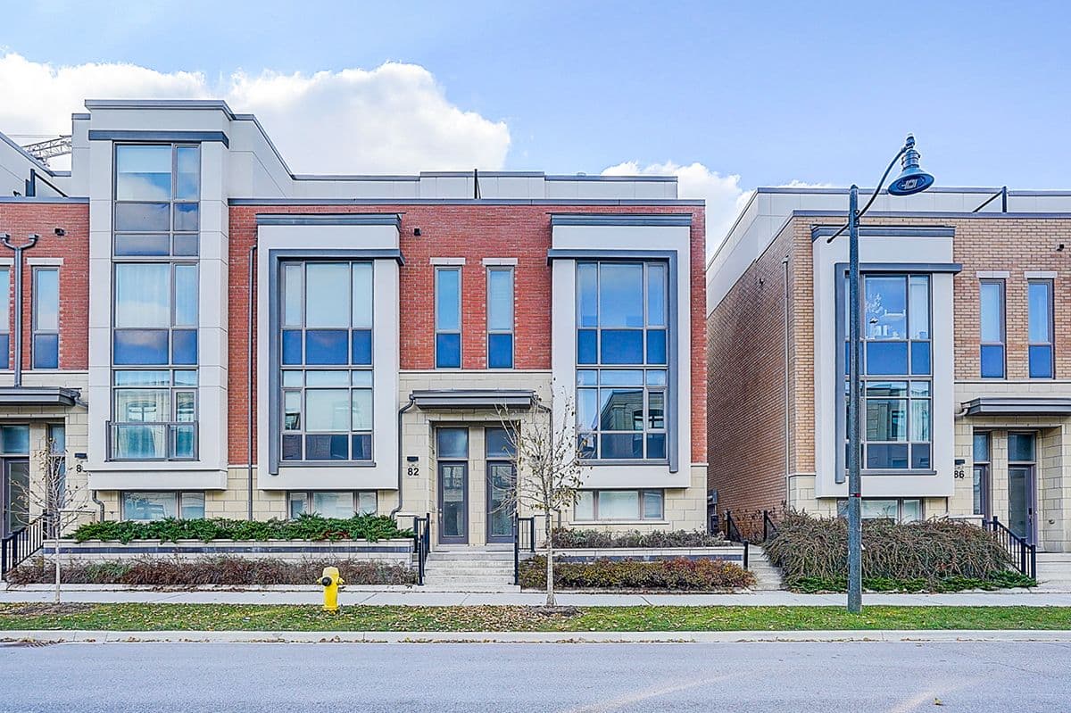 84 William Saville Street, Markham, ON L3R 9S3
