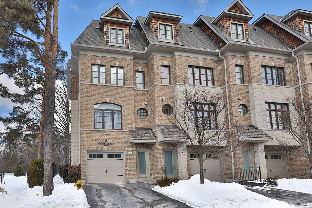 129 Powseland Crescent, Vaughan, ON L4L 0C5
