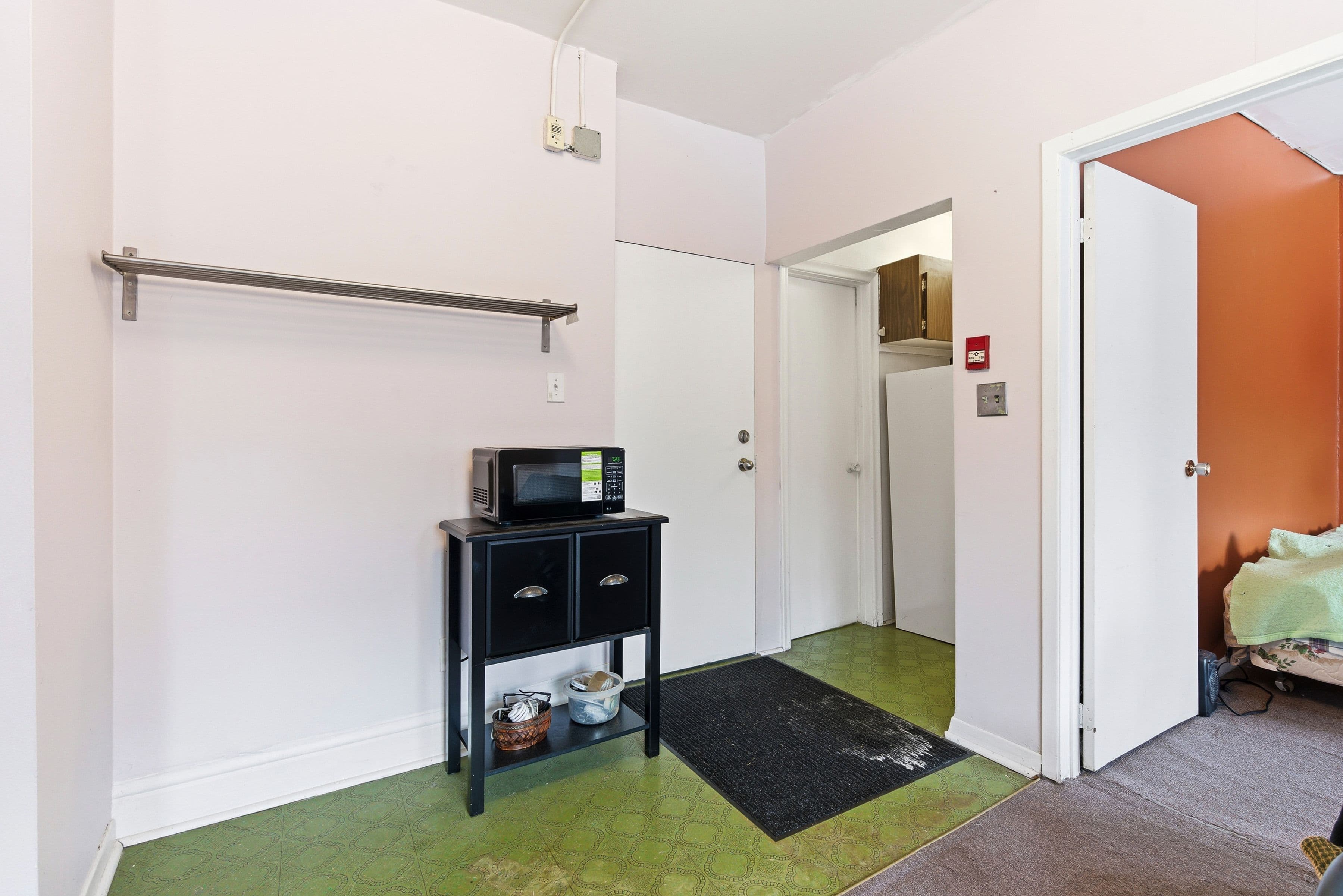 115 Parkside Drive, Toronto W01, ON M6R 2Y8