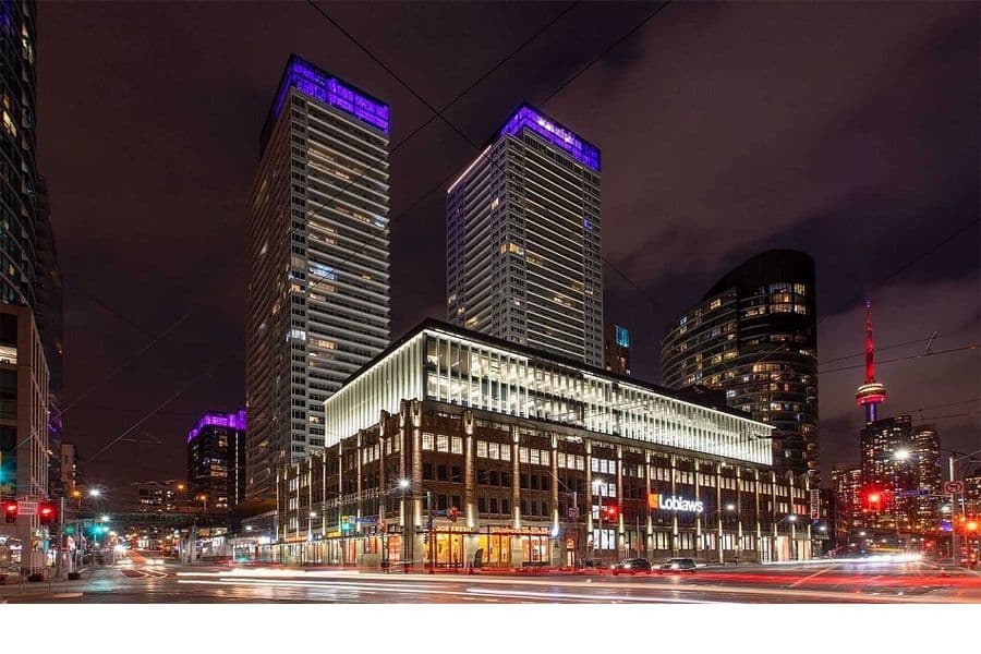 19 Bathurst Street 709, Toronto C01, ON M5V 0N2