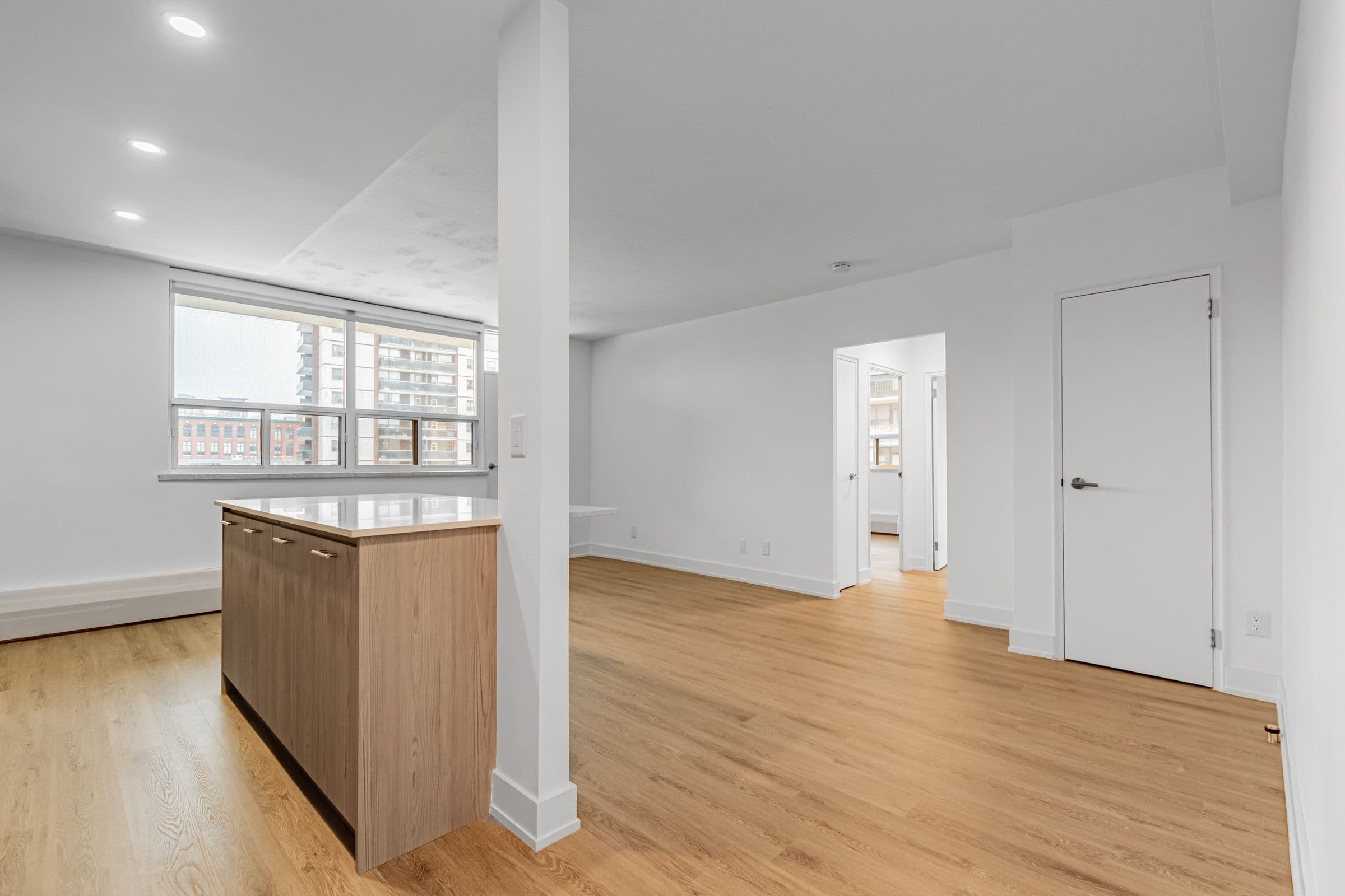 135 Tyndall Avenue 605, Toronto W01, ON M6K 2G3