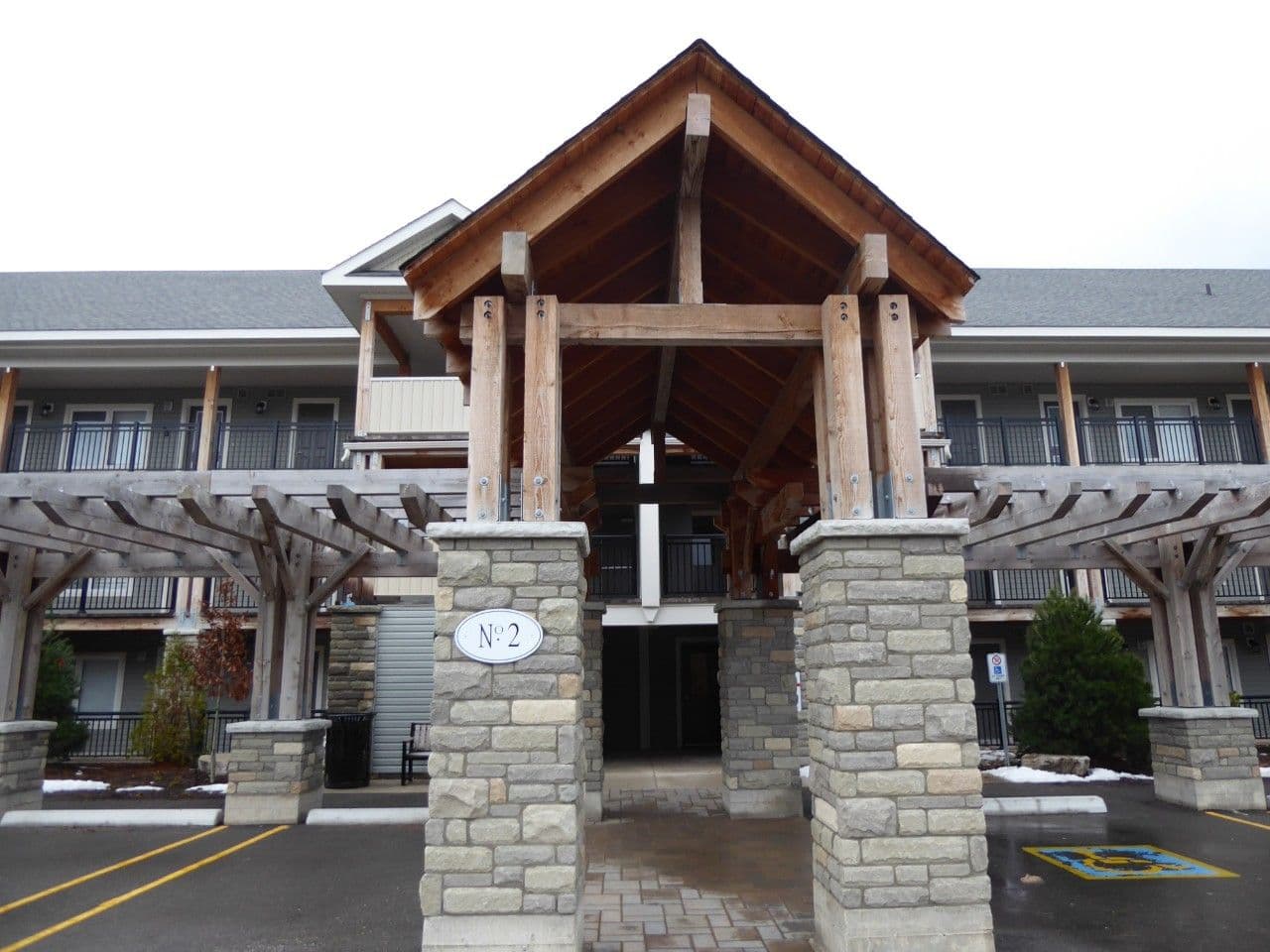 2 Cove Court 102, Collingwood, ON L9Y 0Y6