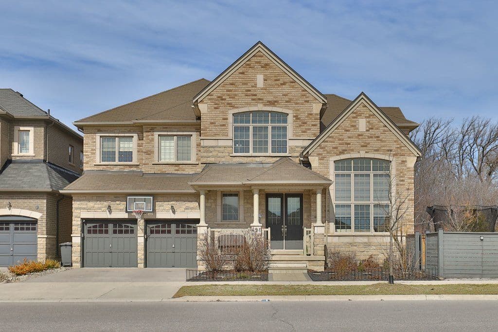 491 Threshing Mill Boulevard, Oakville, ON L6H 7H5