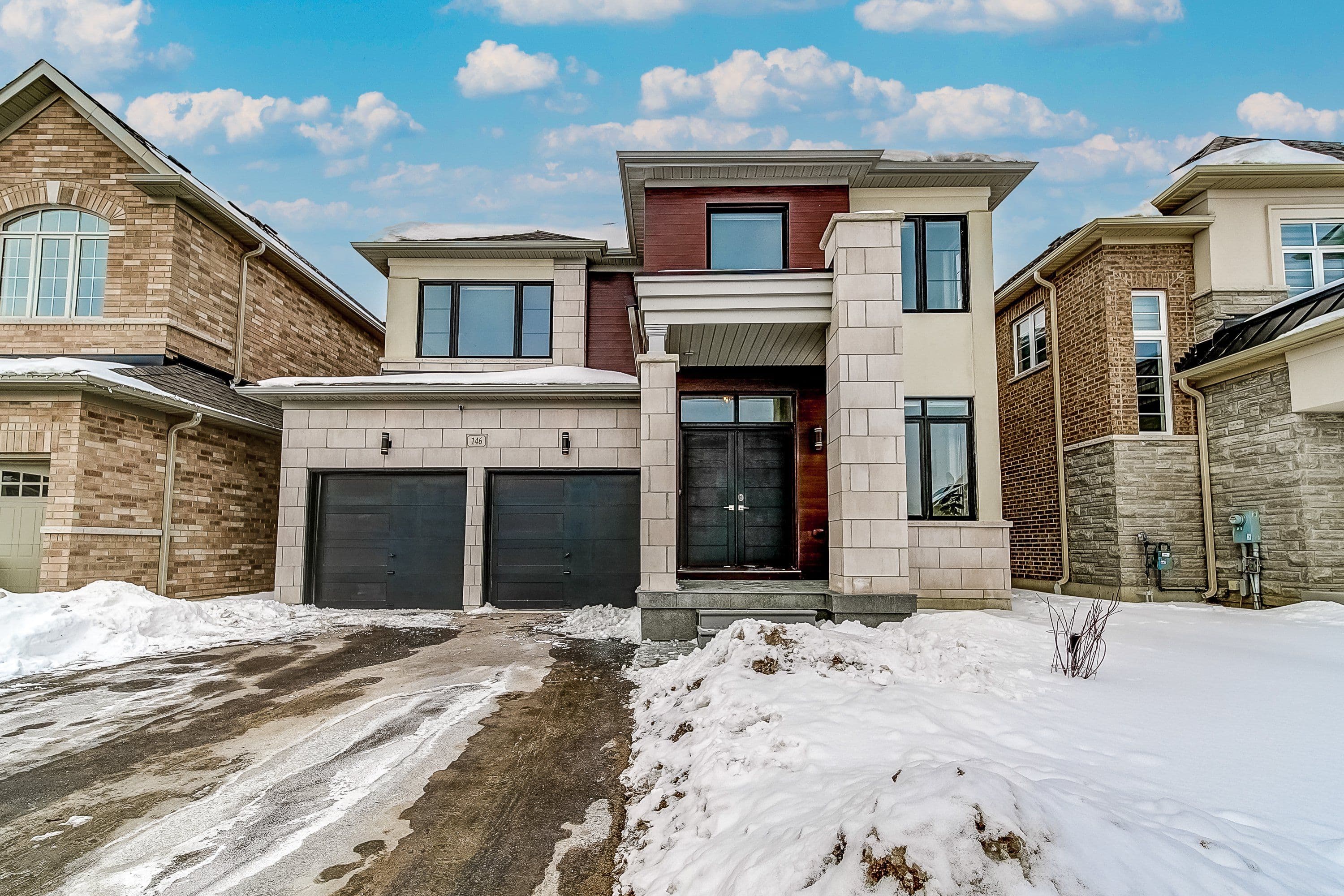 146 Jonkman Boulevard, Bradford West Gwillimbury, ON L3Z 4J8