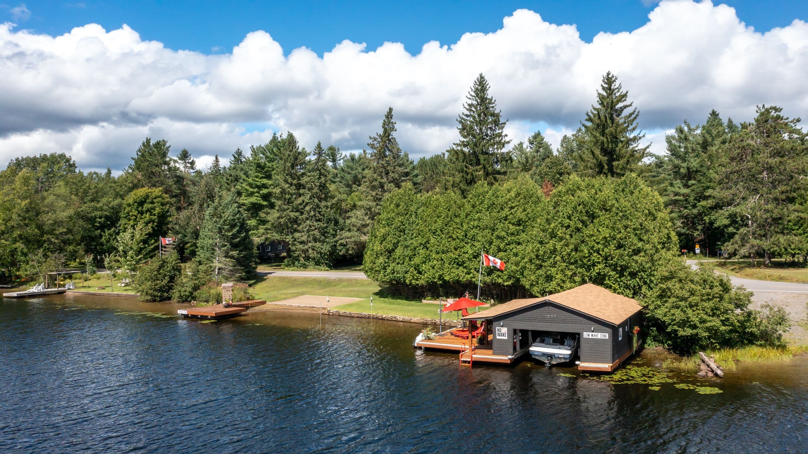 2 Leslie Drive W, Bracebridge, ON P1L 1W8