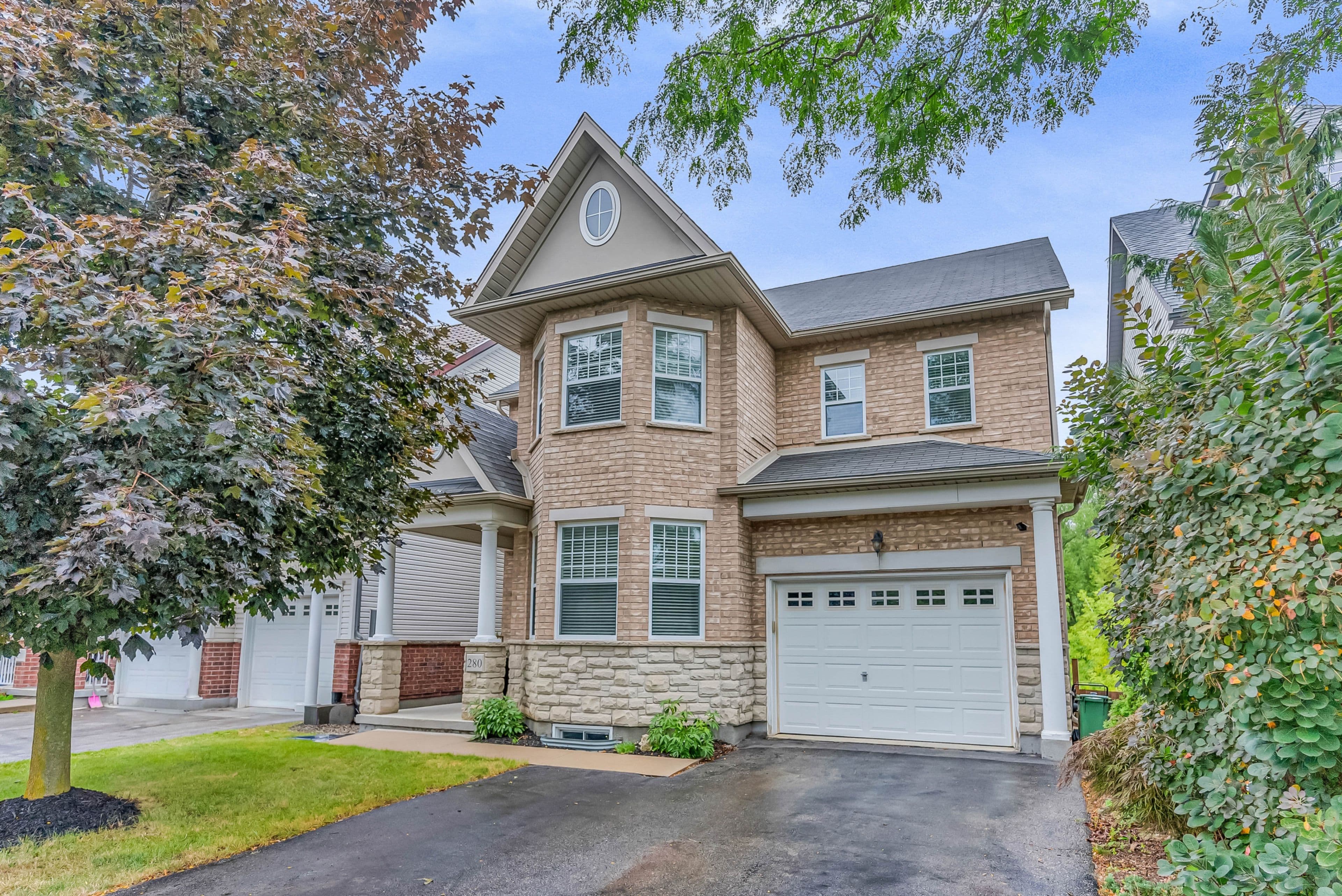 280 Carrington Drive, Guelph, ON N1G 0G9