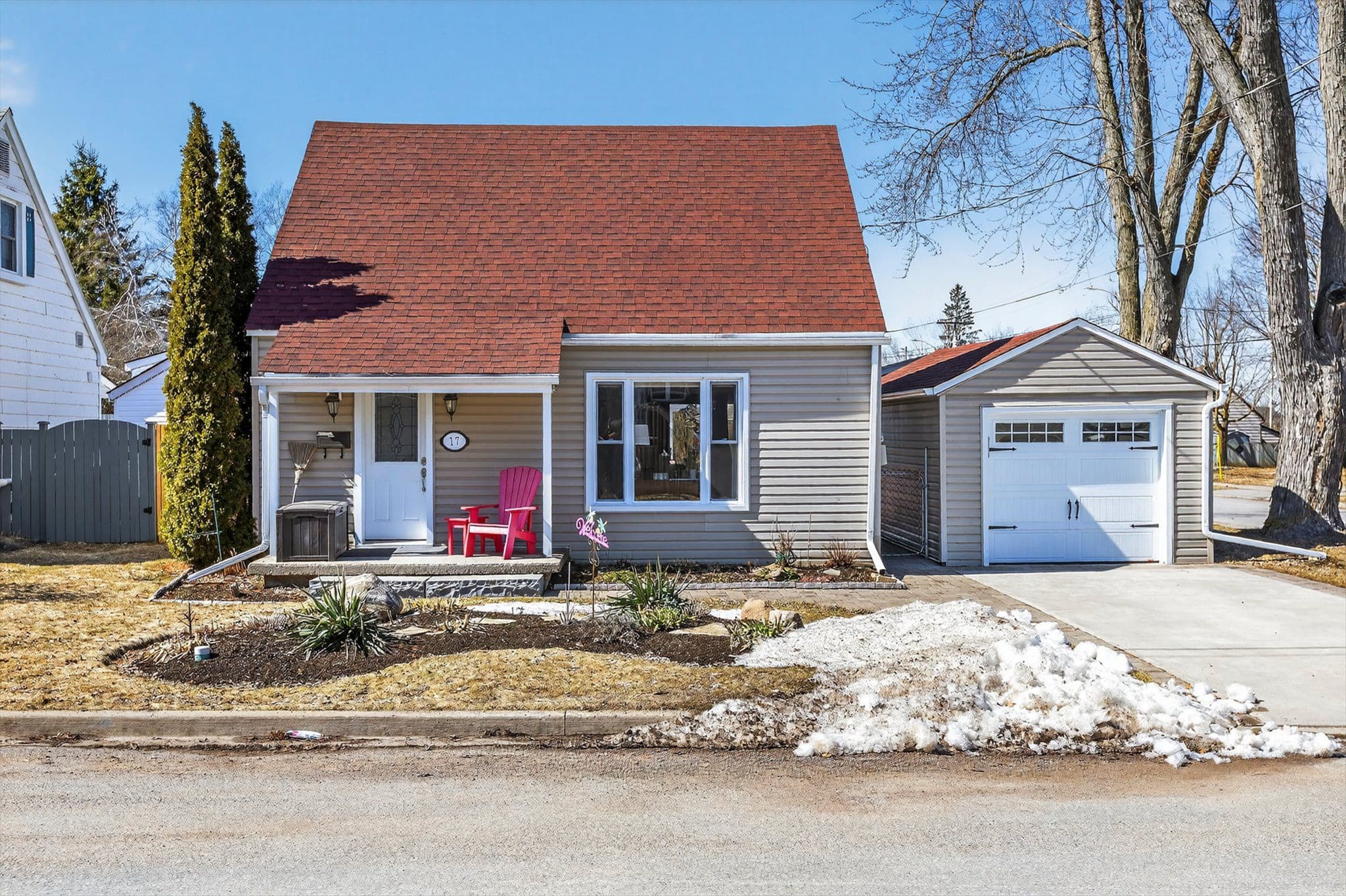 17 Margaret Avenue, Kawartha Lakes, ON K9V 4E4