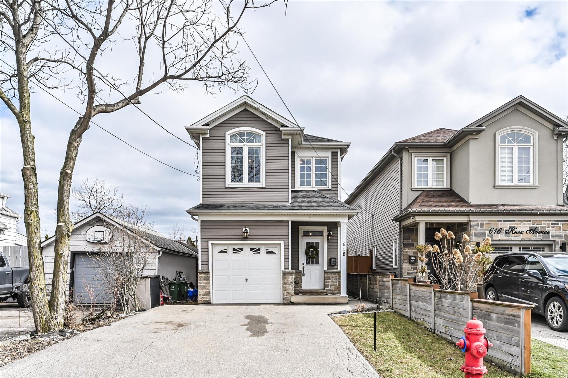 618 Knox Avenue, Hamilton, ON L8H 6K3