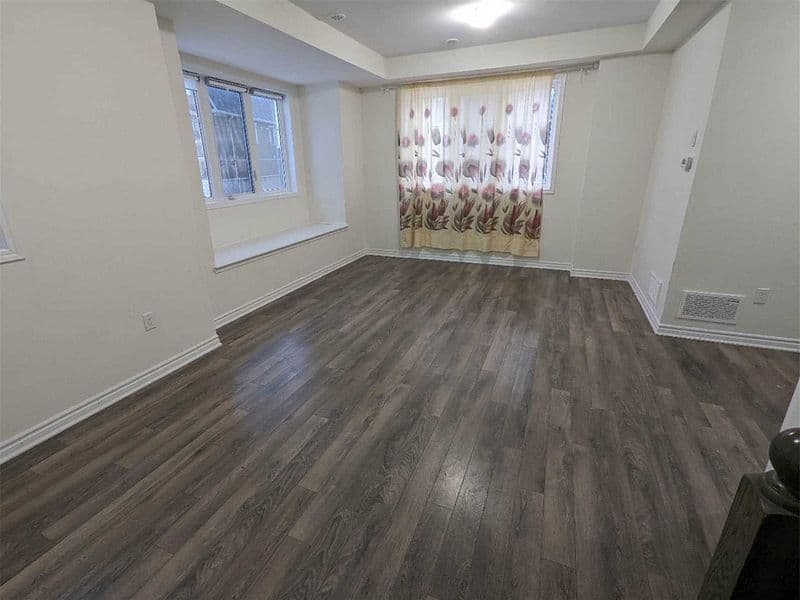 19 Thomas Swanson Street N, Markham, ON L6B 1M8