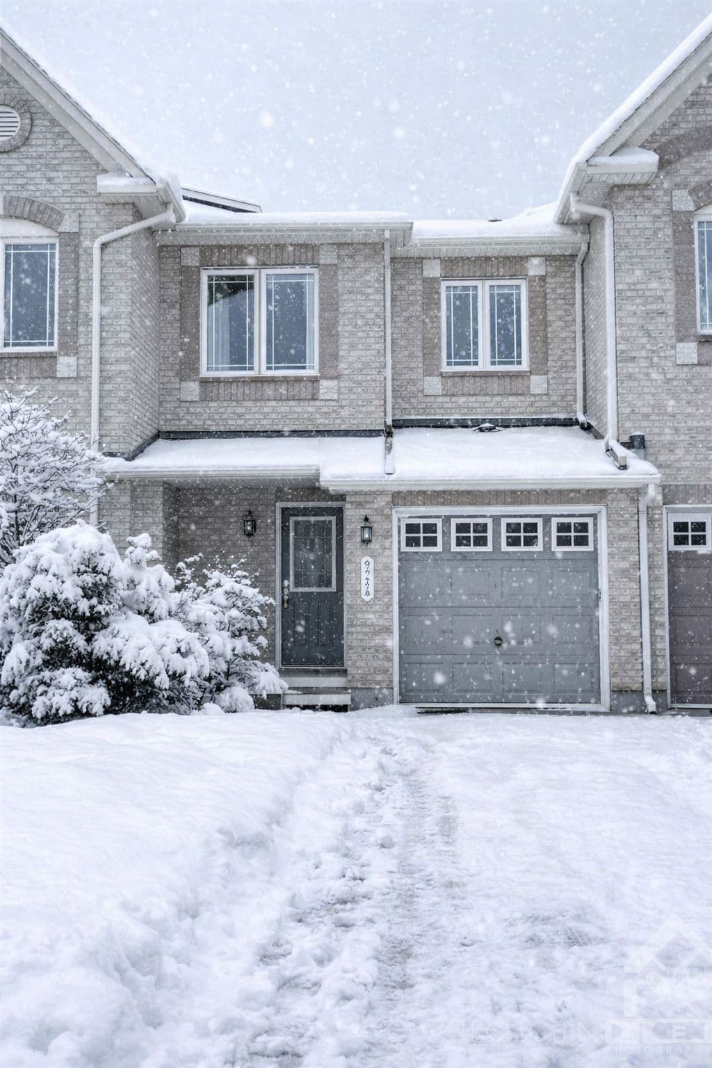102 Brady Avenue, Kanata, ON K2K 0B1