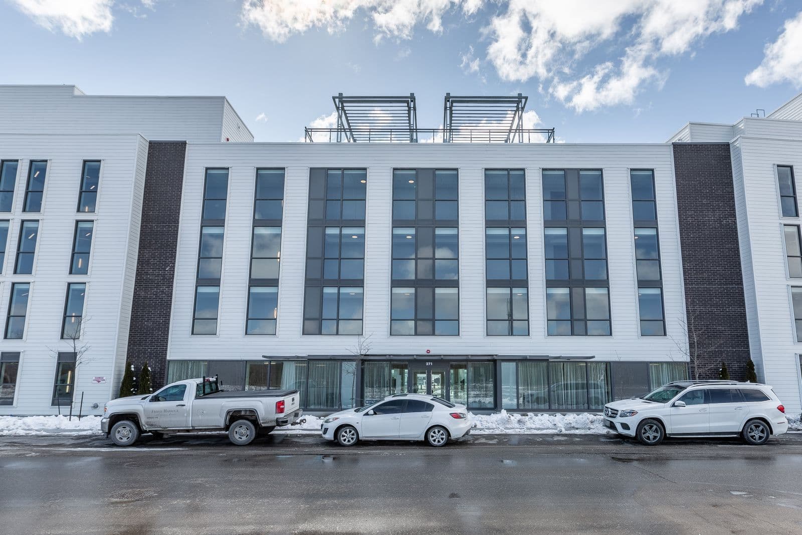 271 Sea Ray Avenue B209, Innisfil, ON L9S 0J4