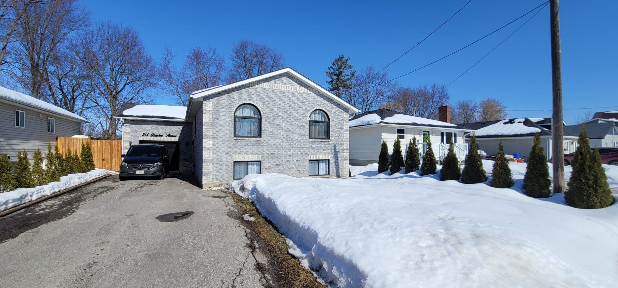 214 Bayview Avenue Basement, Georgina, ON L4P 2T2
