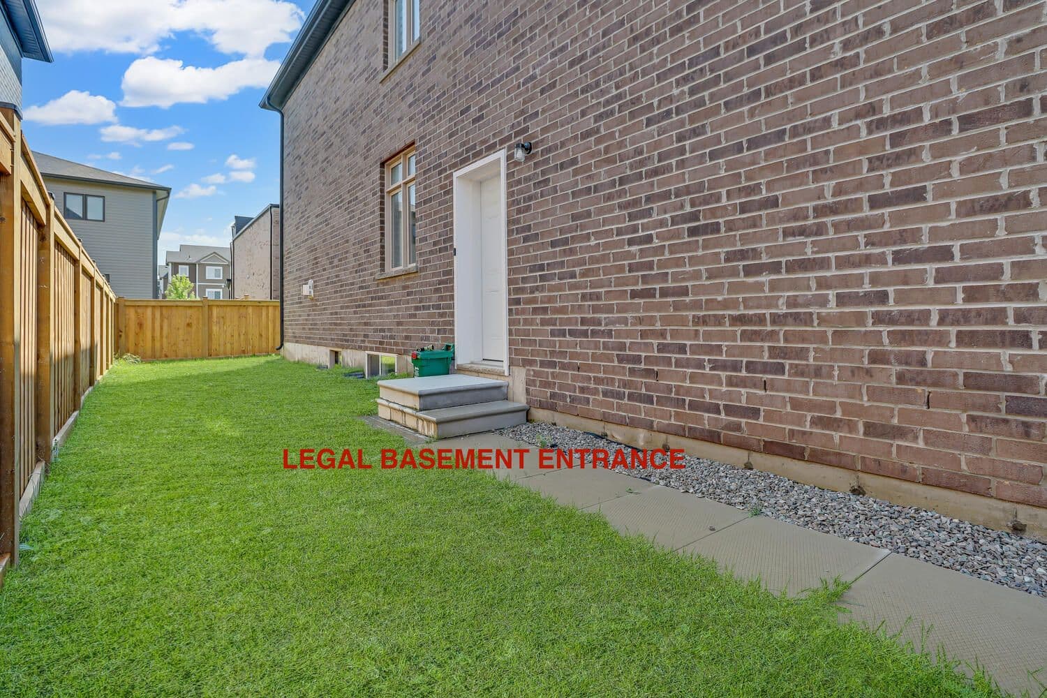159 Franklin Trail, Barrie, ON L9J 0J1