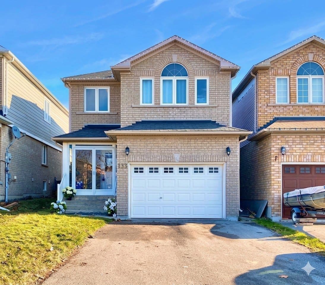 133 Professor Day Drive, Bradford West Gwillimbury, ON L3Z 3B9