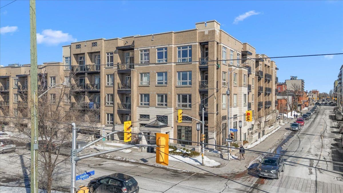 429 Kent Street 118, Ottawa Centre, ON K2P 1B5