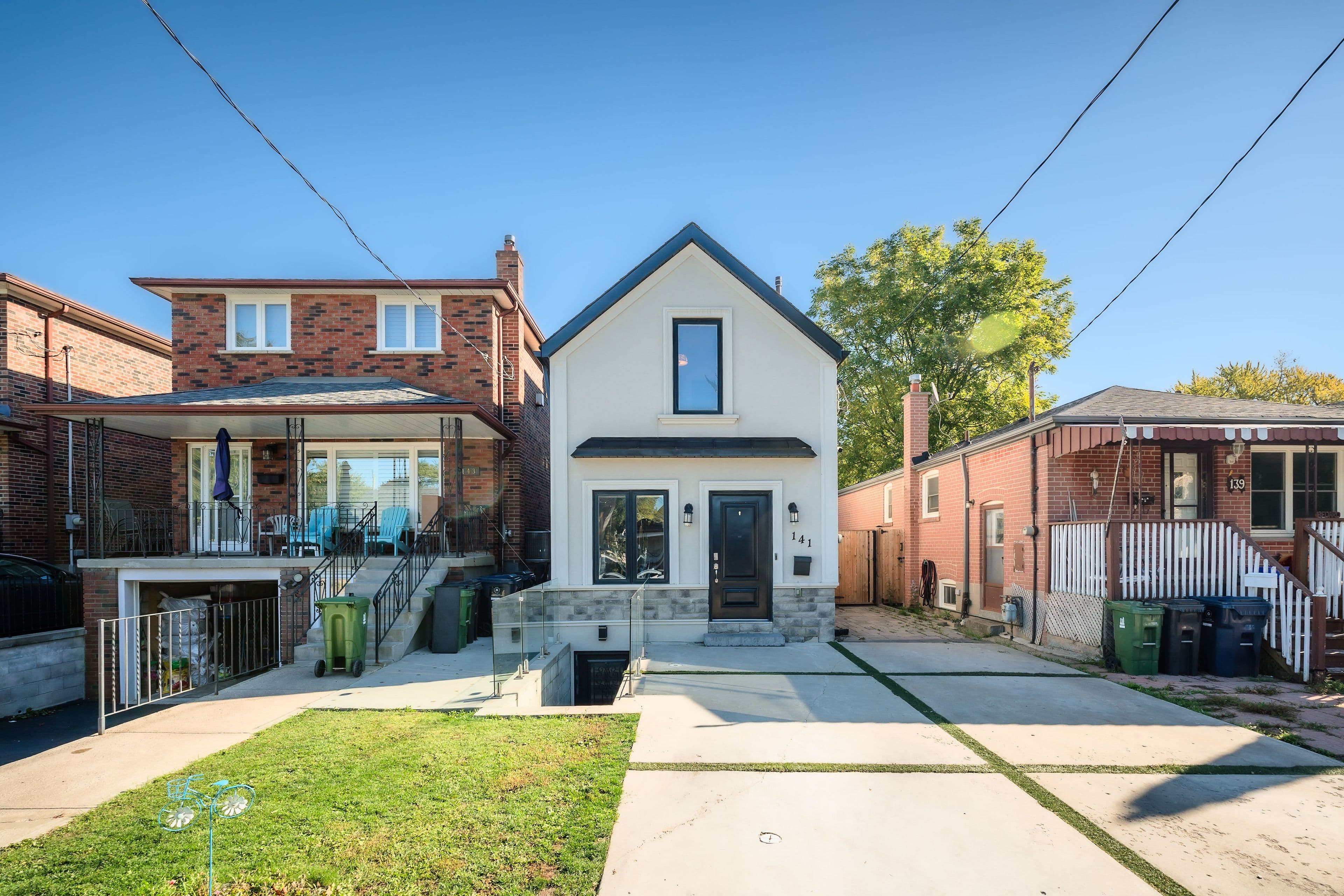 141 South Edgely Avenue LOWER, Toronto E06, ON M1N 3L3