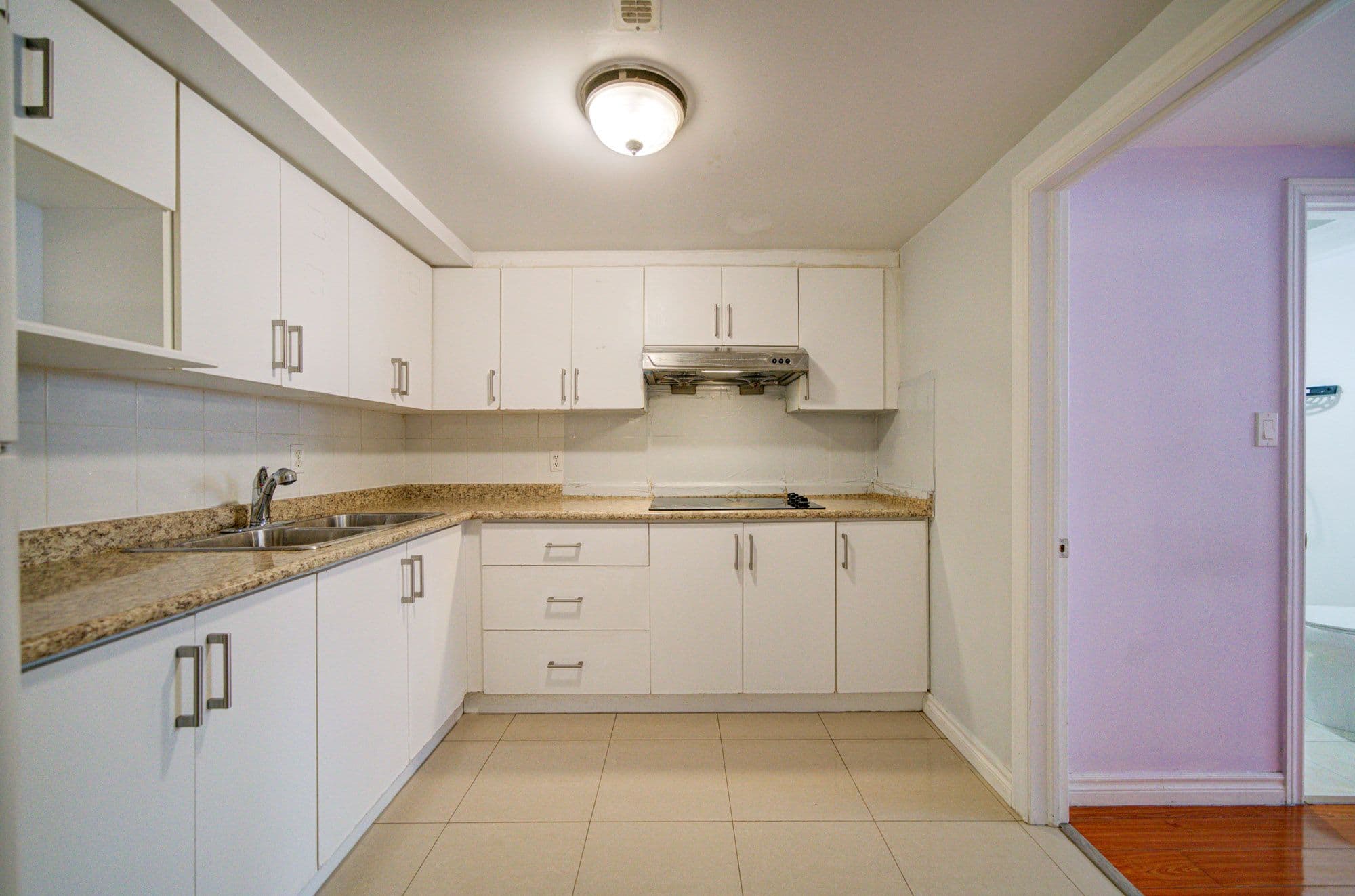 5 Lockdare Street BSMT, Toronto E07, ON M1S 2Z5