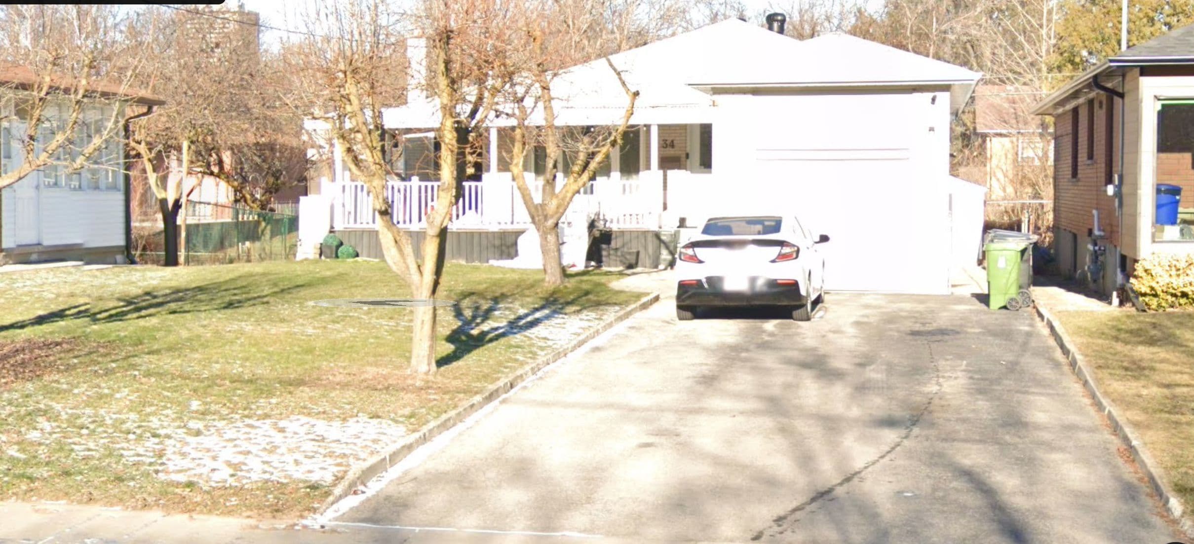 34 Connaught Avenue, Toronto C07, ON M4L 2V9