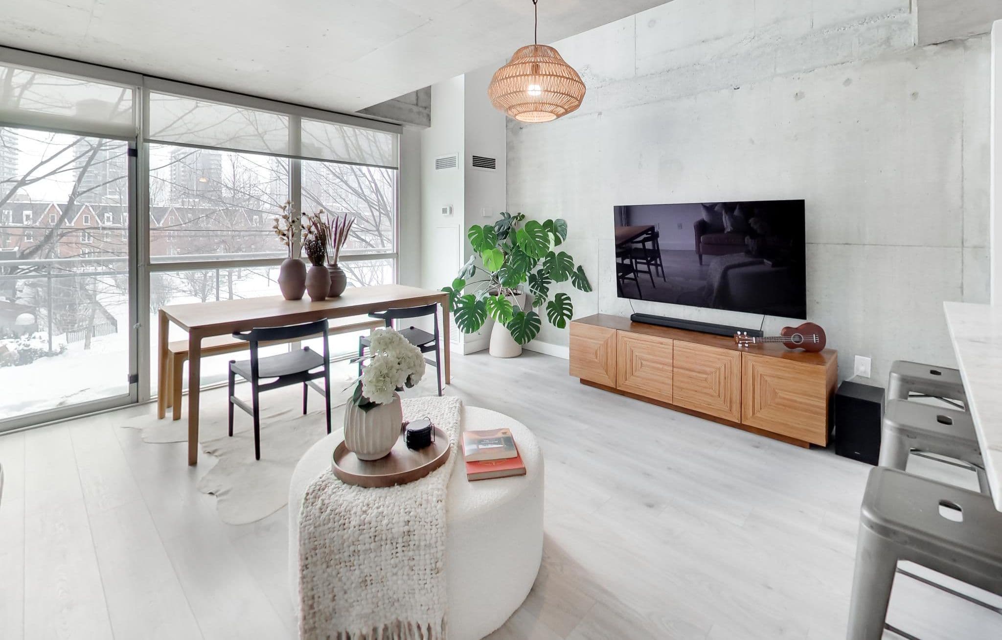 954 King Street W 312, Toronto C01, ON M6K 3L9