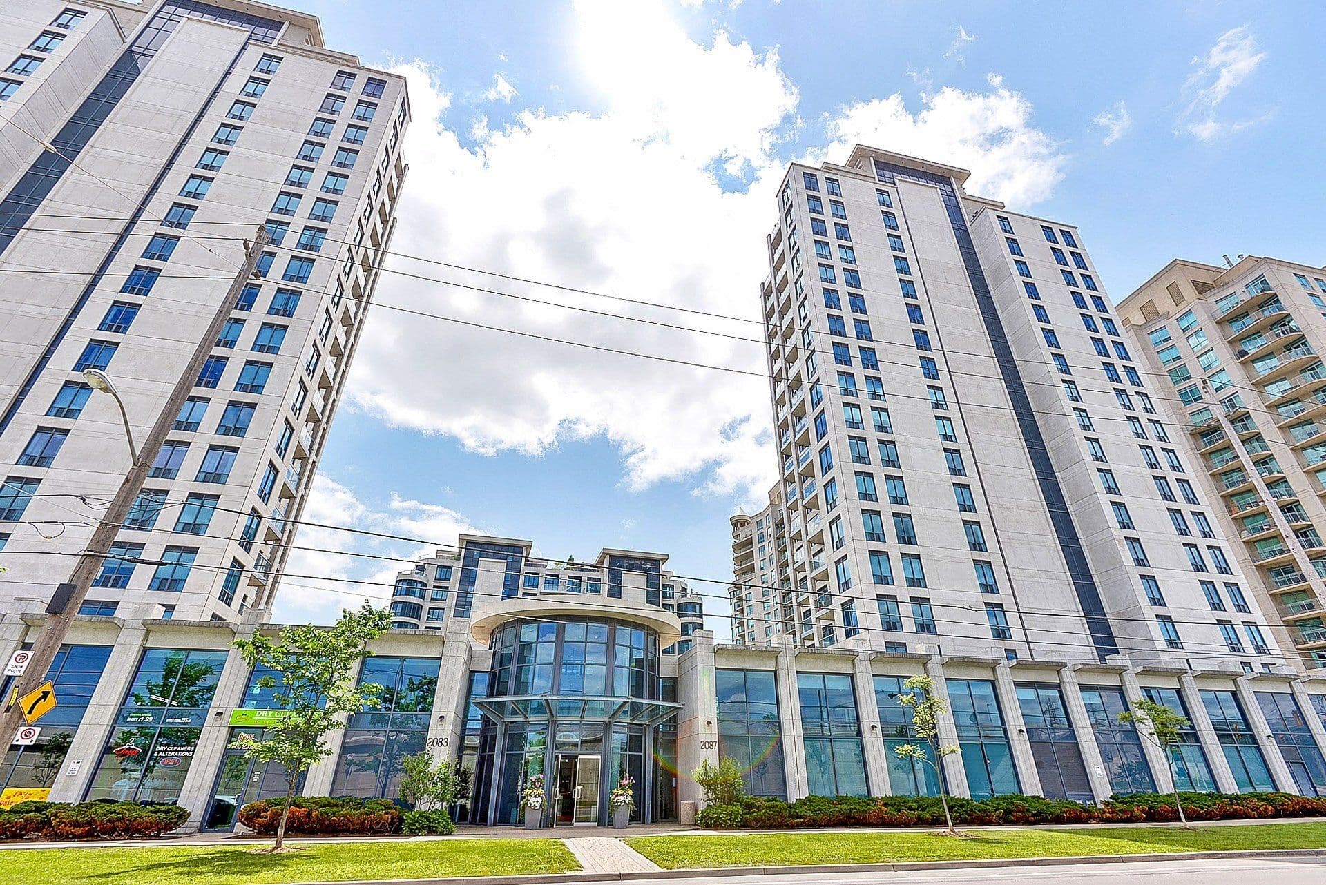 2083 Lake Shore Boulevard W 1413, Toronto W06, ON M8V 4G2